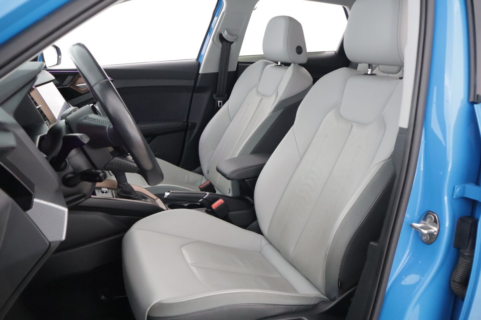 Audi A1 2019 Sportback Business S line 30 TFSI 85 kW S tronic // ACC / Bang&Olufsen / Ambient / Nahkaistuimet* - 2x Renkaat vanteilla / Hyvät huollot / Näyttävä!!
