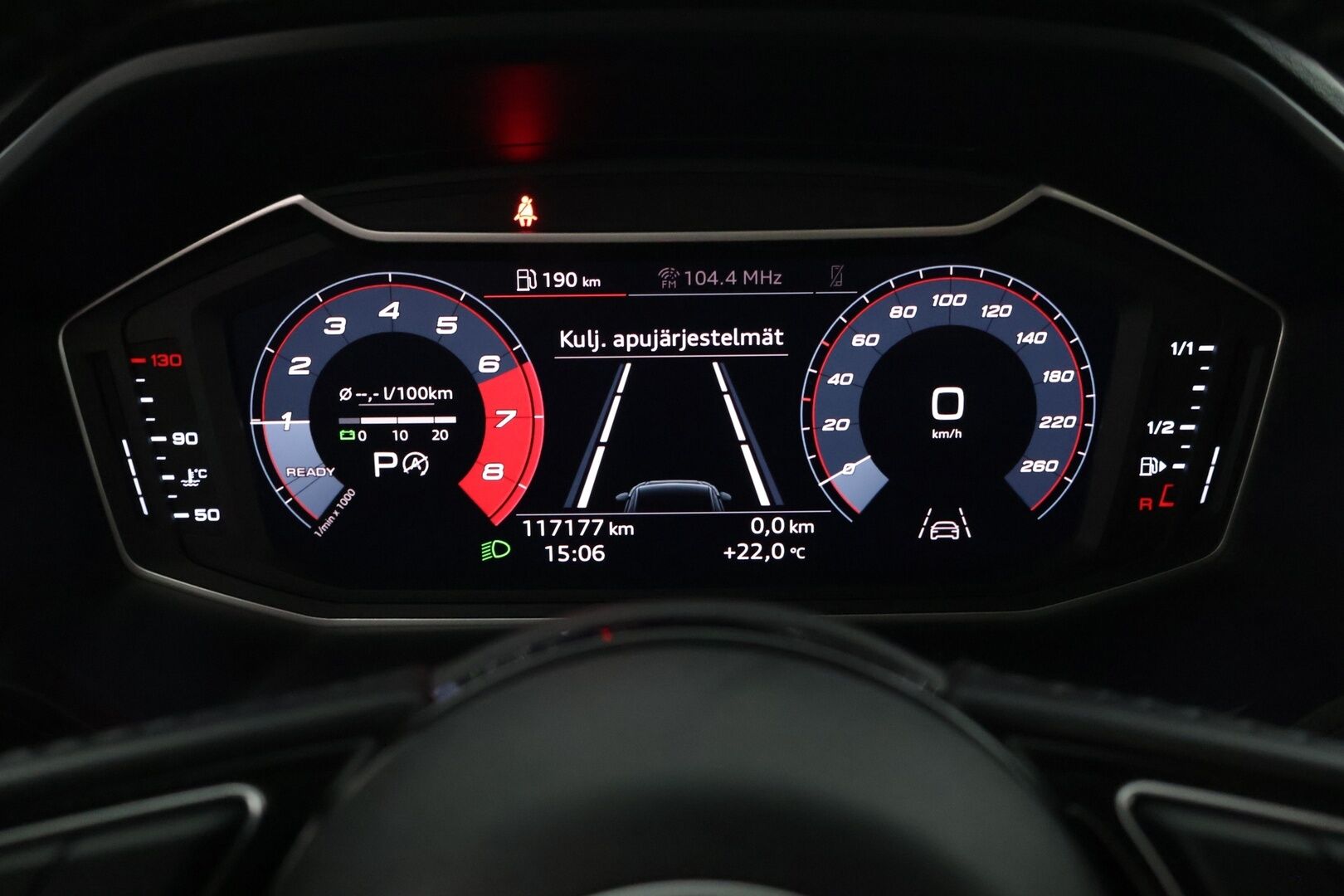 Audi A1 2019 Sportback Business S line 30 TFSI 85 kW S tronic // ACC / Bang&Olufsen / Ambient / Nahkaistuimet* - 2x Renkaat vanteilla / Hyvät huollot / Näyttävä!!