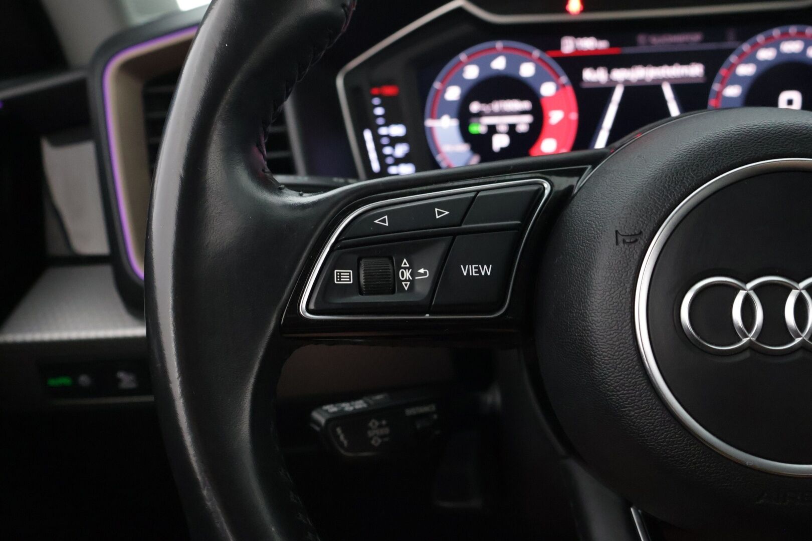 Audi A1 2019 Sportback Business S line 30 TFSI 85 kW S tronic // ACC / Bang&Olufsen / Ambient / Nahkaistuimet* - 2x Renkaat vanteilla / Hyvät huollot / Näyttävä!!