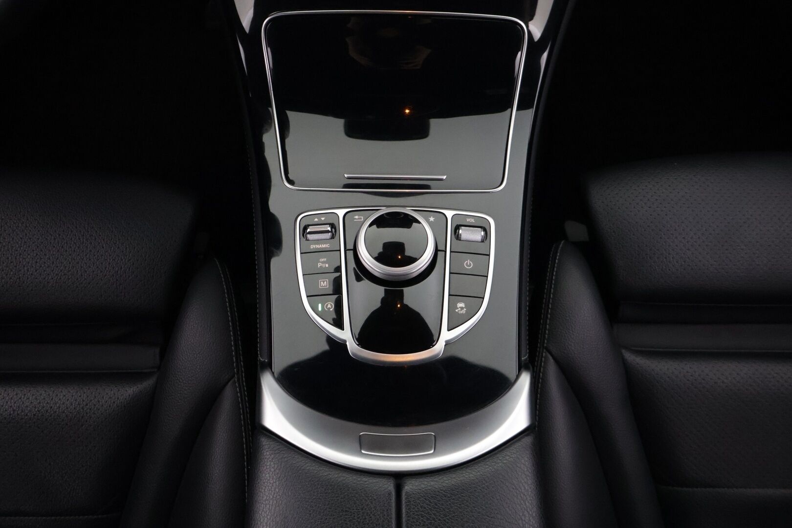 Mercedes-Benz GLC 2019 220 d Coupé 4Matic A Edition Business *Burmesterit / Vakkari / Peruutuskamera / Webasto* - *Kahdet merkkirenkaat / Siisti / Juuri katsastettu