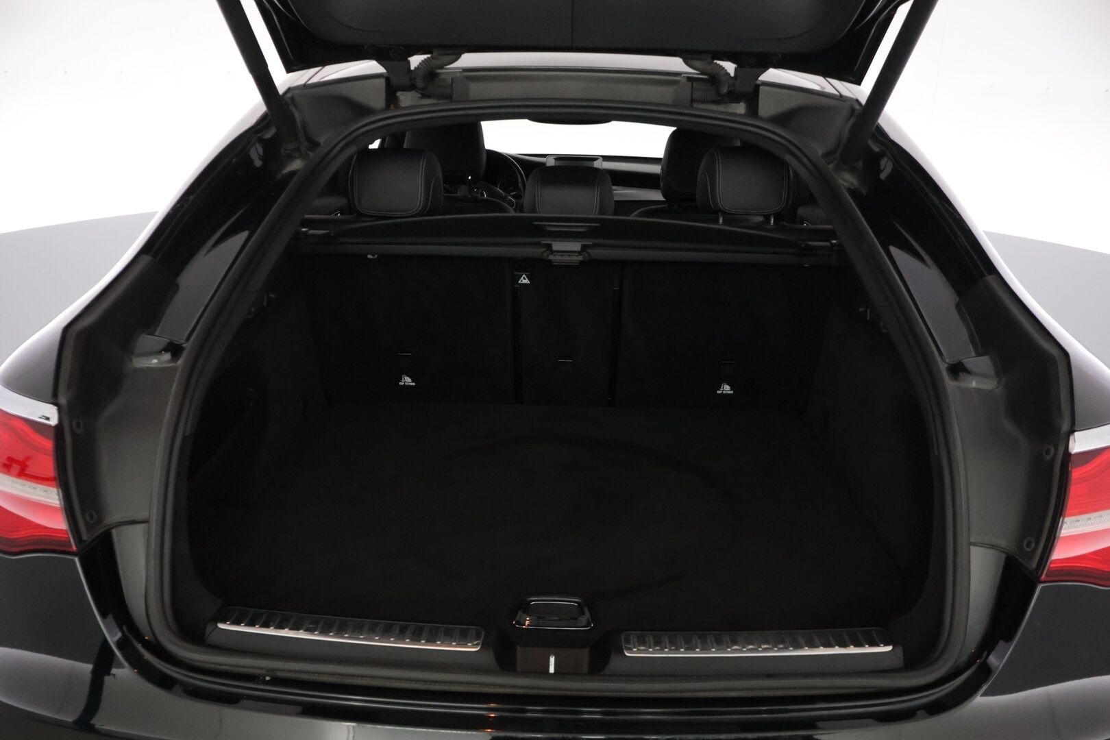 Mercedes-Benz GLC 2019 220 d Coupé 4Matic A Edition Business