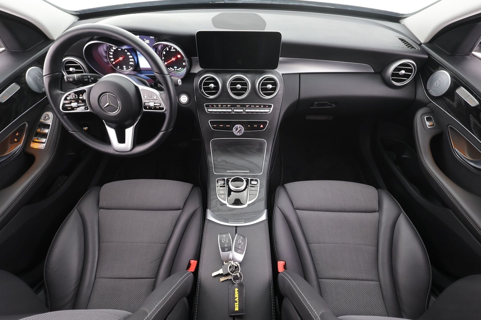 Mercedes-Benz C 2019 200 T A Business Avantgarde * Vakkari / Multibeam LED / Koukku / P.Kamera / Burmester / Puolisähkö sporttipenkit * - Suomi-auto / Kahdet renkaat