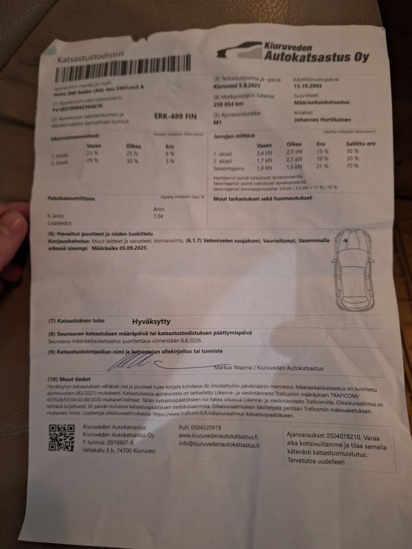 Volvo S60 2004 2,4, Sedan D5 Aut. - YritysOutlet - Myydään vain yrityksille *Vaaleat nahat / PA-lämmitin / Vakkari / Kahdet renkaat* - Tämä auto myydään YritysOutlet -valikoimasta vain yritykselle
