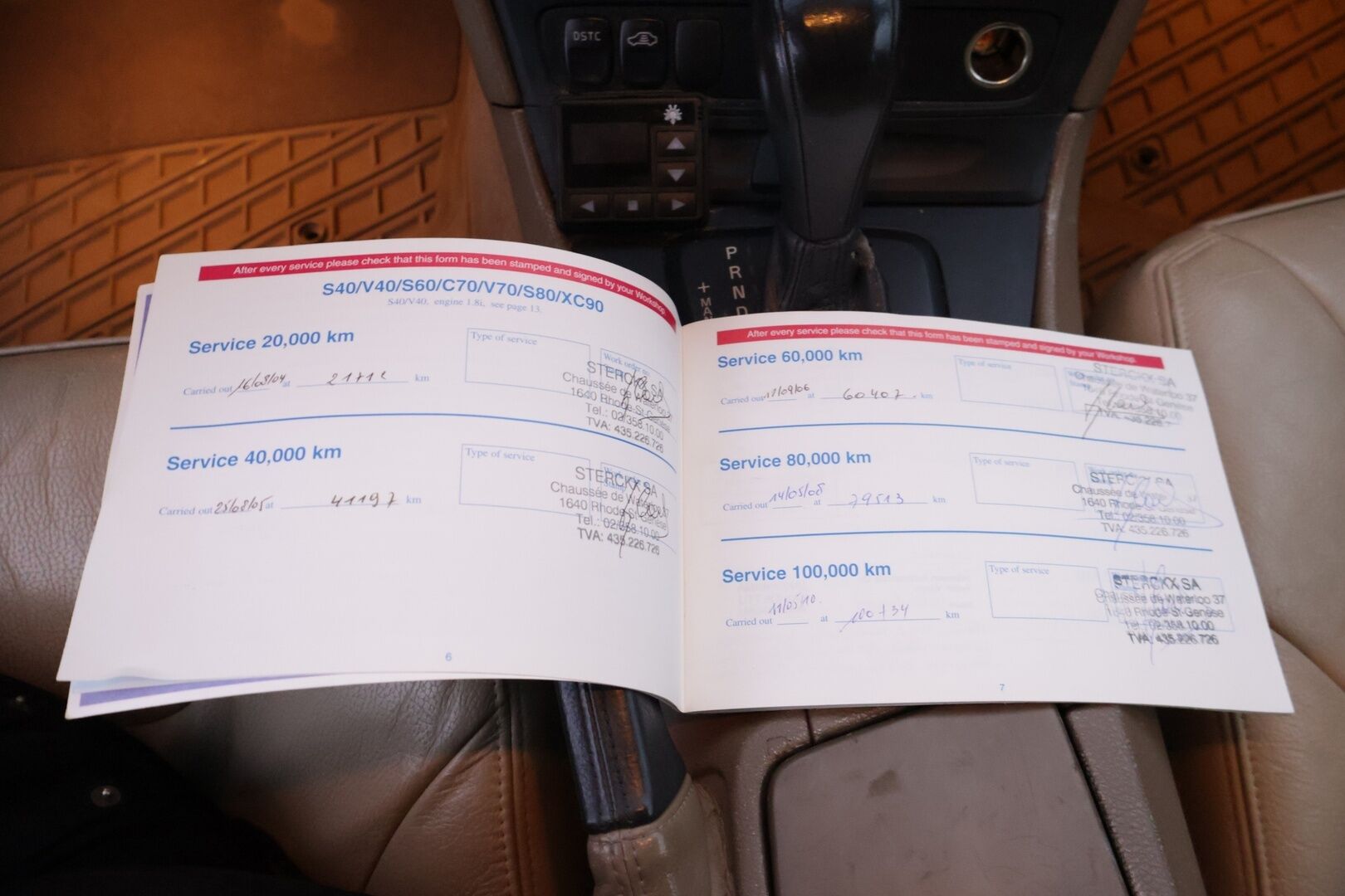 Volvo S60 2003 2,4, Sedan D5 Aut. - YritysOutlet - Myydään vain yrityksille *Vaaleat nahat / PA-lämmitin / Vakkari / Kahdet renkaat* - Tämä auto myydään YritysOutlet -valikoimasta vain yritykselle