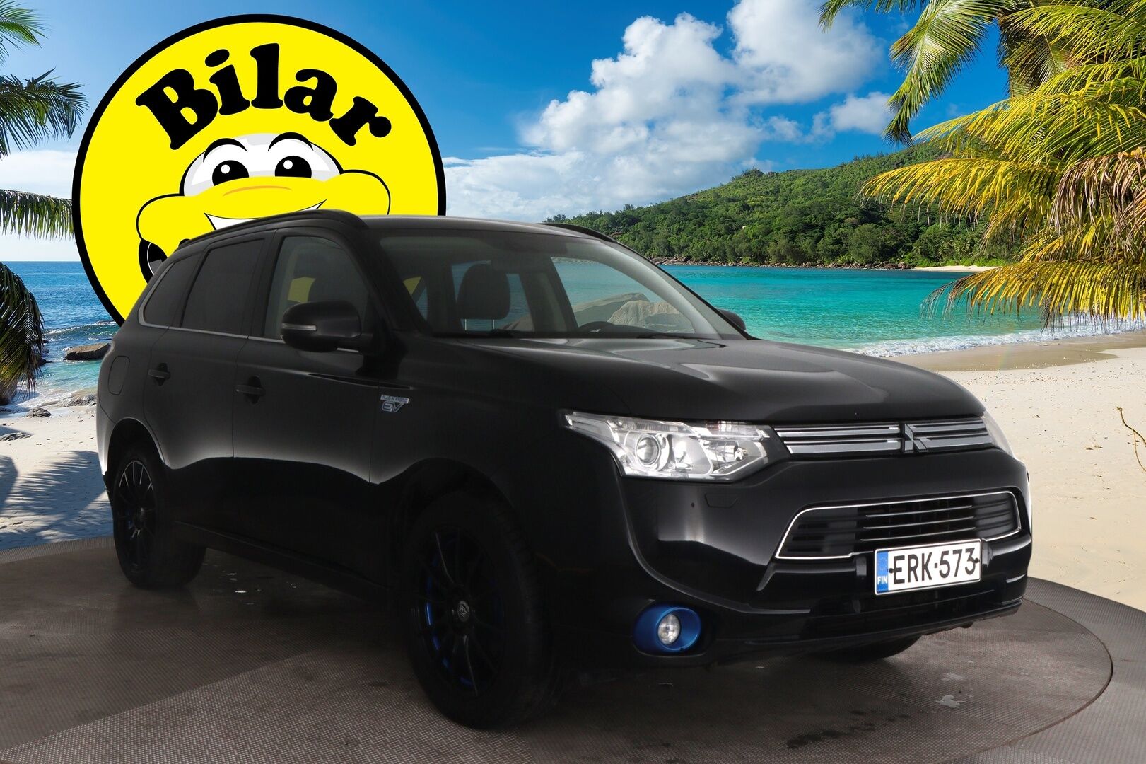 Mitsubishi Outlander 2014 Instyle Navi 4WD 5P - Rockford | Kattoikkuna | Remote Control | Keyless | Koukku | P-kamera | Sähk. luukku | 2x Renkaat vanteineen - YritysOutlet - Myydään vain yrityksille