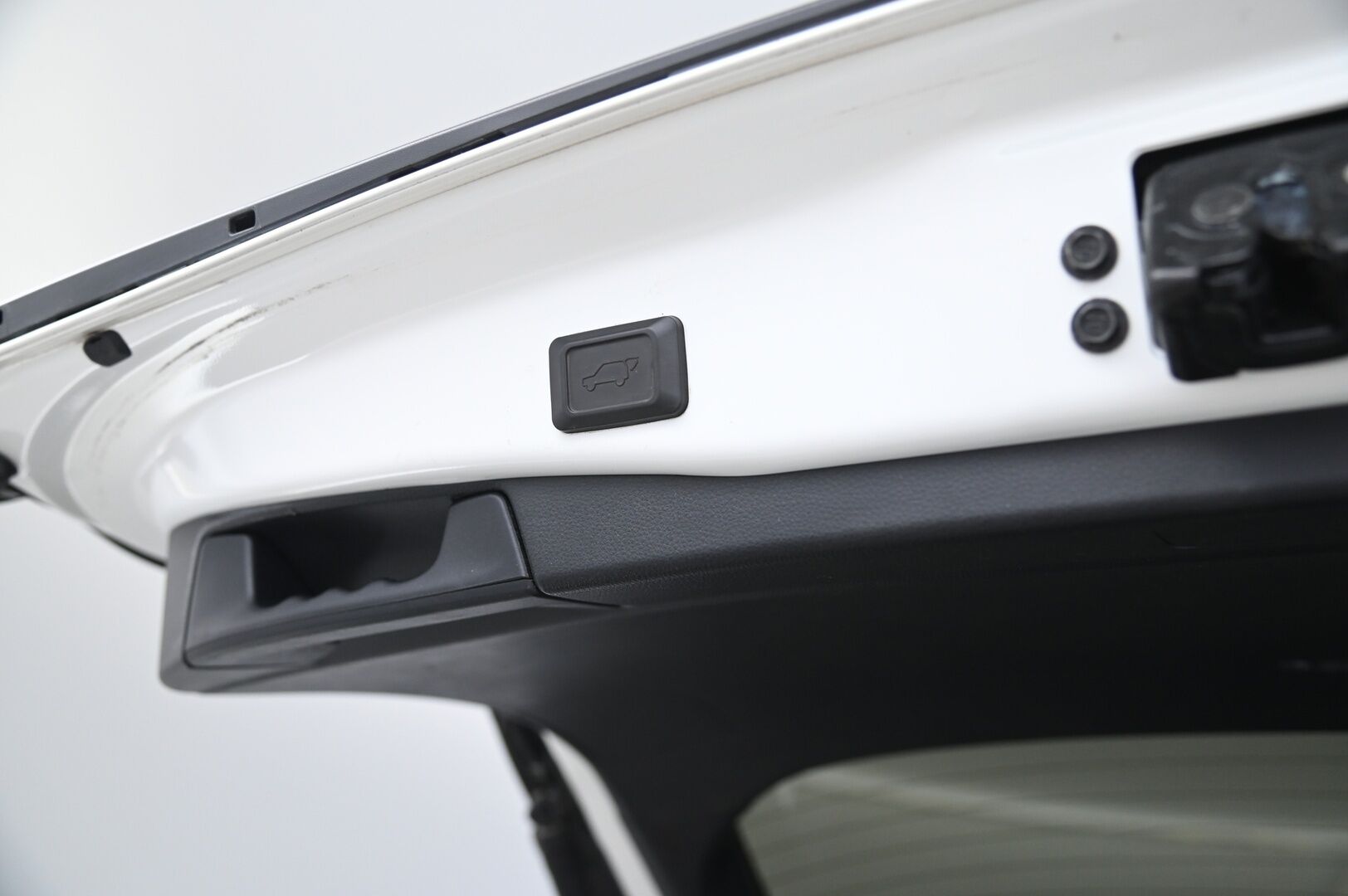 Toyota RAV4 2019 2,5 Hybrid AWD-i Active - ACC | P.kamera | Lohko ja sisäp | Vetokoukku | 2 renkaat aluvanteilla