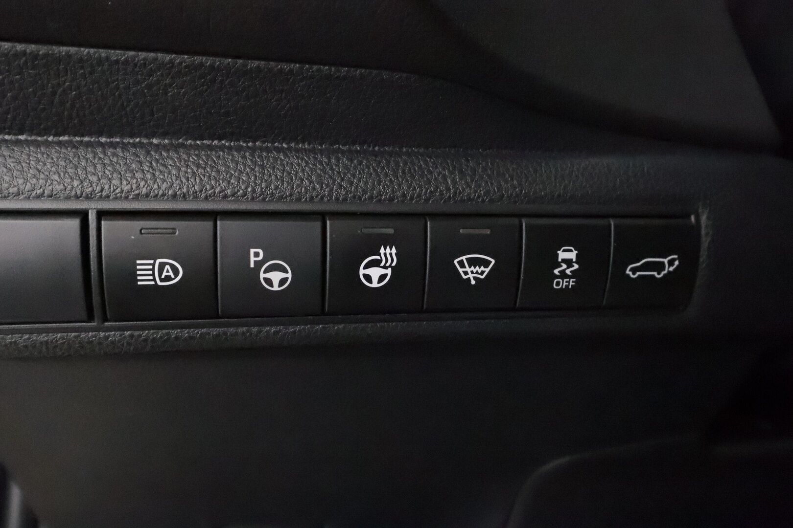 Toyota Corolla 2019 Touring Sports 1,8 Hybrid Style - | ACC | Lohko | LED | P.Kamera | Ratinlämmitys | 1.Om Suomi-auto | Kahdet Renkaat | Merkkihuollettu |