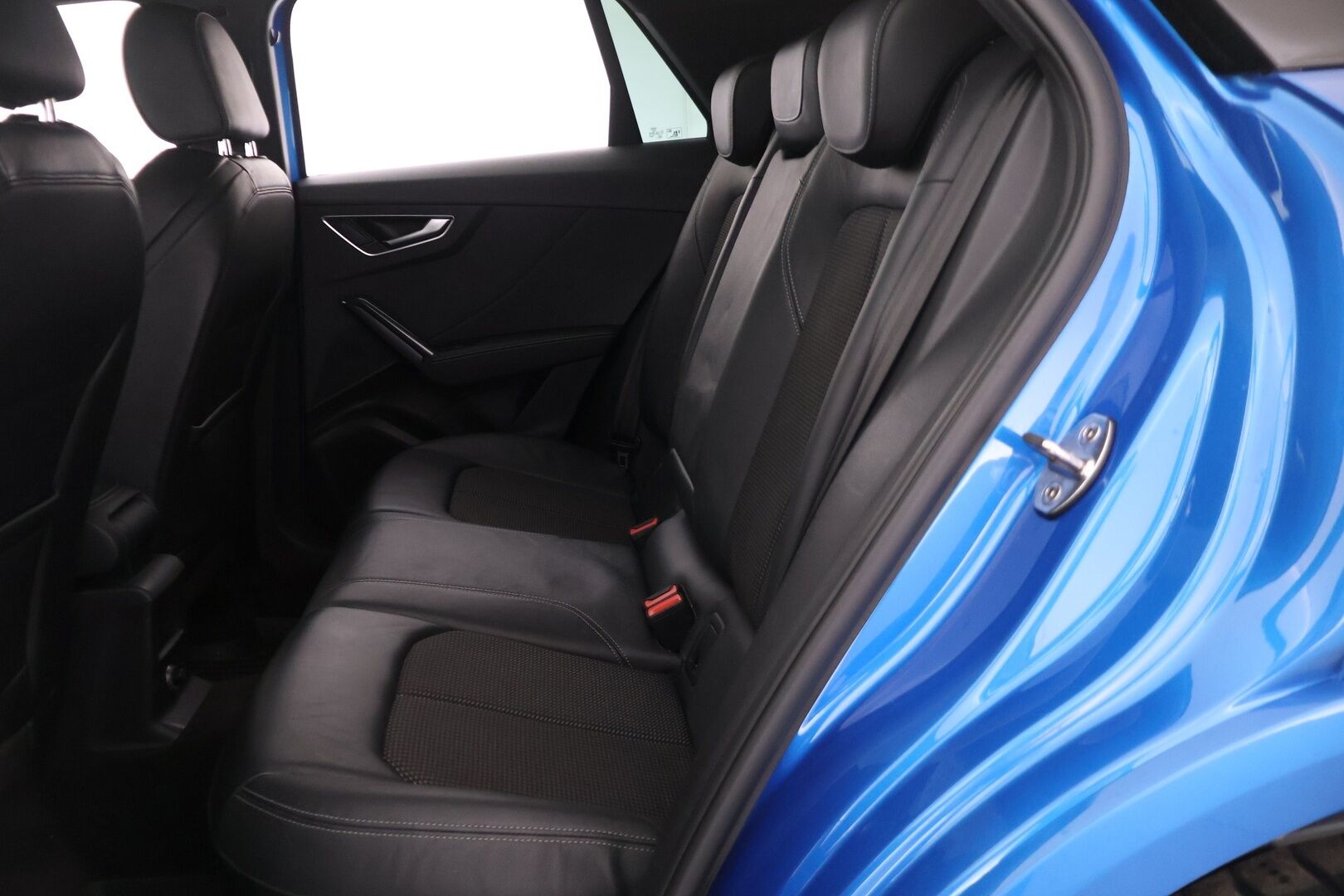 Audi SQ2 2020 TFSI quattro S tronic - | Suomi-auto | Adapt.vakkari | B&O | Panorama | Carplay | Ambient | Kaistavahti | Lohko | 2x renkaat |