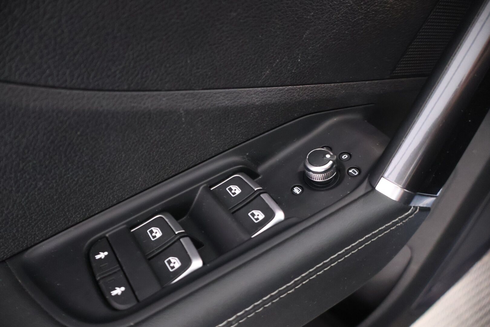 Audi SQ2 2020 TFSI quattro S tronic - | Suomi-auto | Adapt.vakkari | B&O | Panorama | Carplay | Ambient | Kaistavahti | Lohko | 2x renkaat |