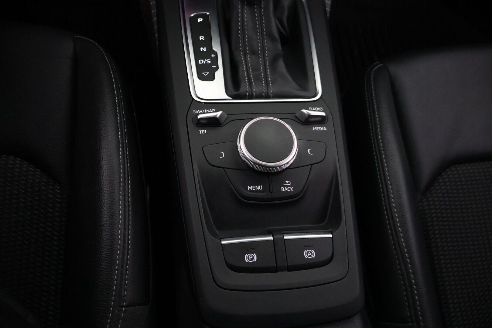 Audi SQ2 2020 TFSI quattro S tronic - | Suomi-auto | Adapt.vakkari | B&O | Panorama | Carplay | Ambient | Kaistavahti | Lohko | 2x renkaat |