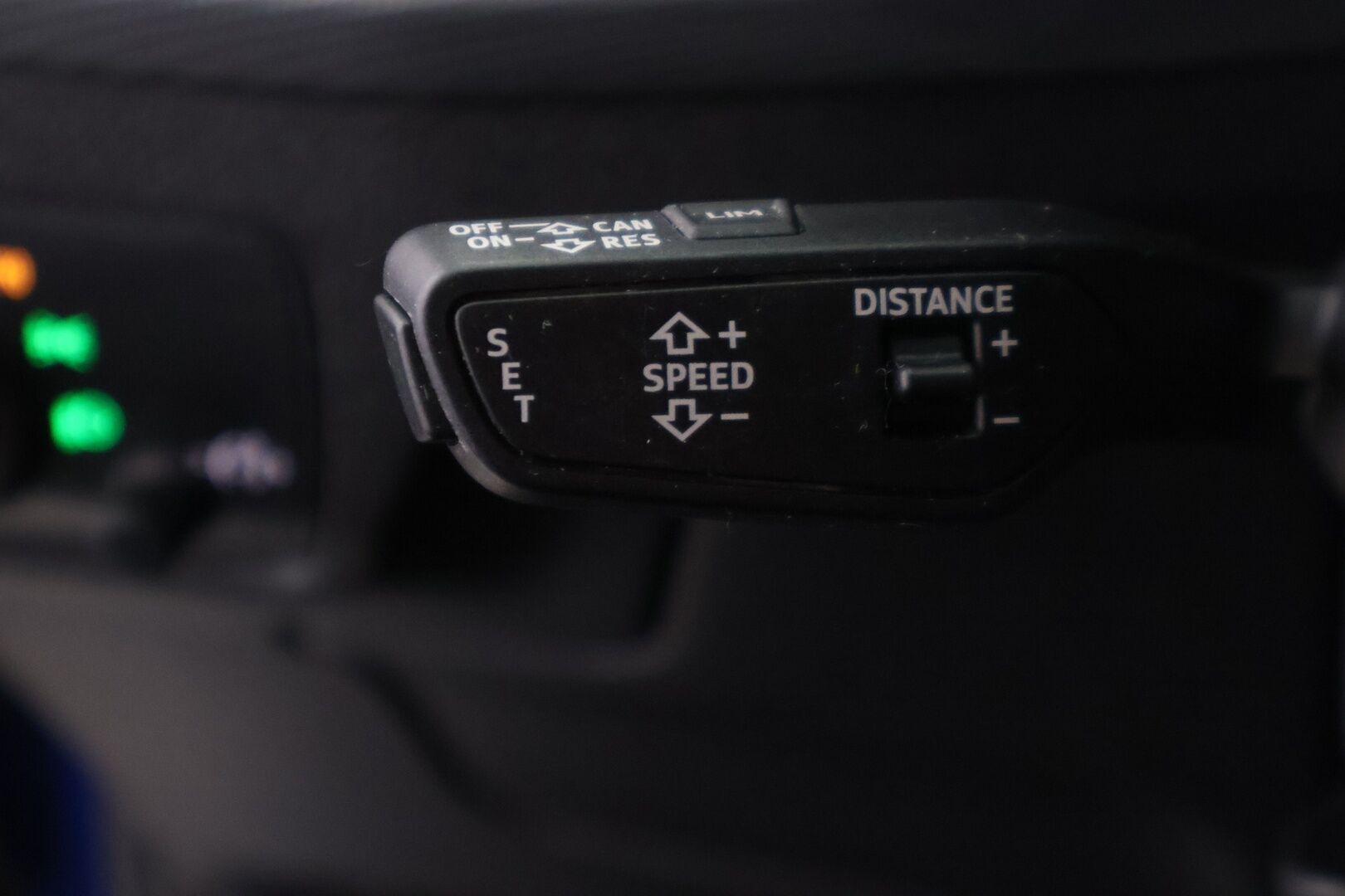 Audi SQ2 2020 TFSI quattro S tronic - | Suomi-auto | Adapt.vakkari | B&O | Panorama | Carplay | Ambient | Kaistavahti | Lohko | 2x renkaat |