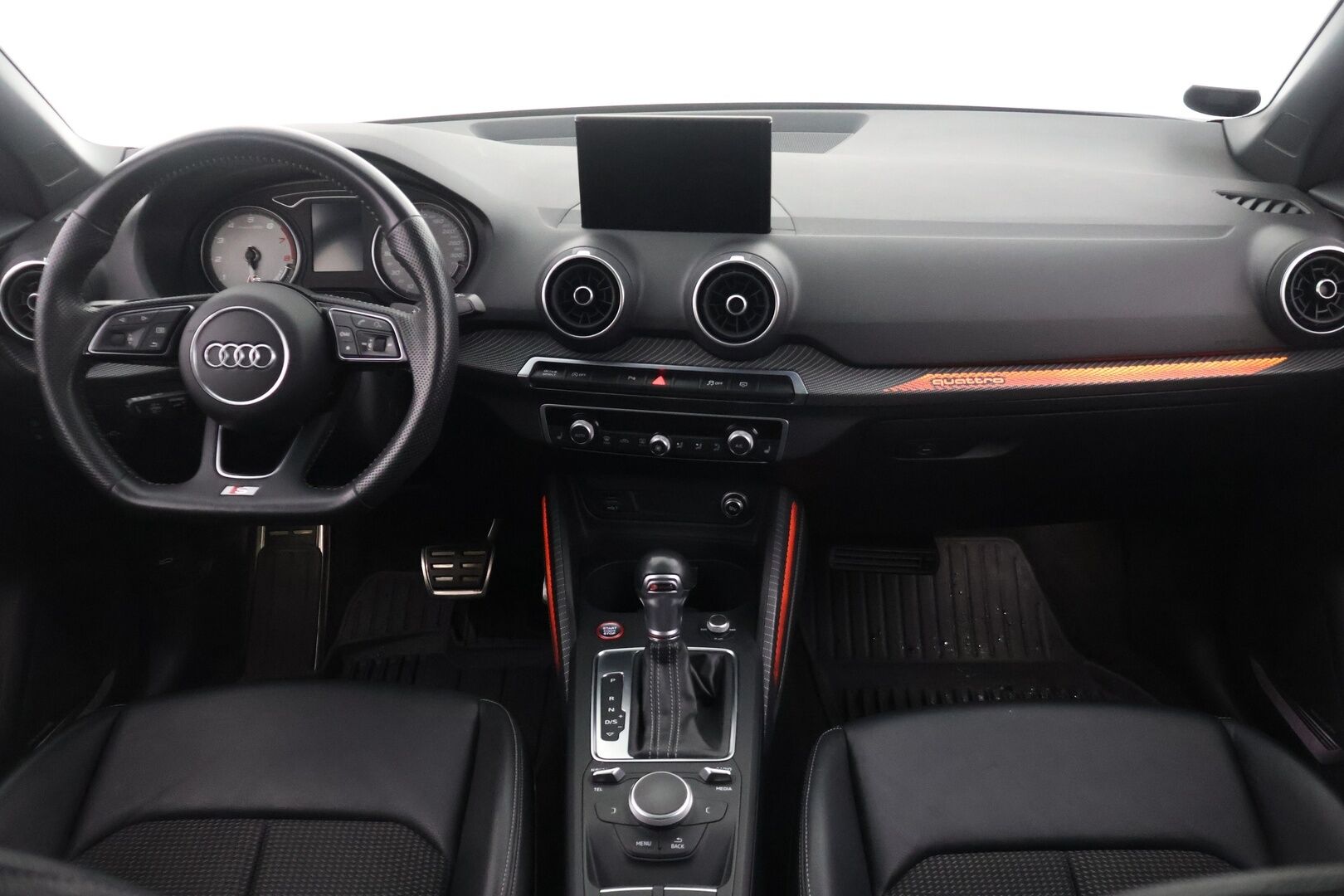 Audi SQ2 2020 TFSI quattro S tronic - | Suomi-auto | Adapt.vakkari | B&O | Panorama | Carplay | Ambient | Kaistavahti | Lohko | 2x renkaat |