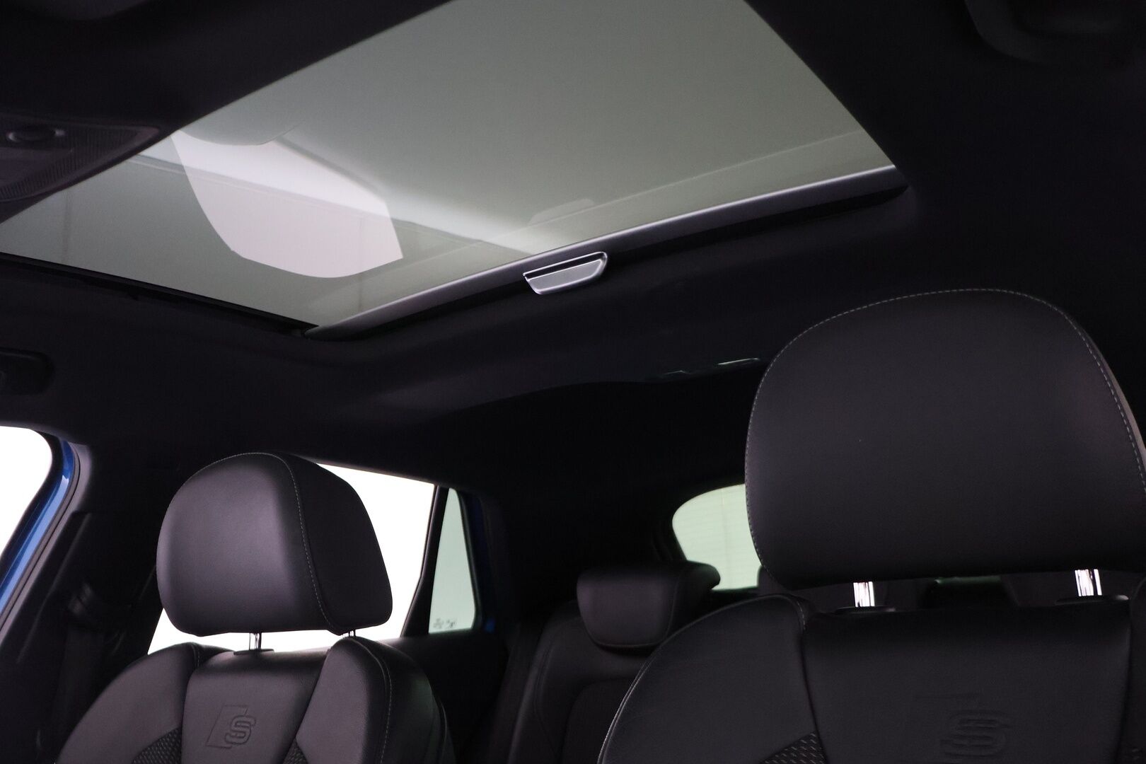 Audi SQ2 2020 TFSI quattro S tronic - | Suomi-auto | Adapt.vakkari | B&O | Panorama | Carplay | Ambient | Kaistavahti | Lohko | 2x renkaat |