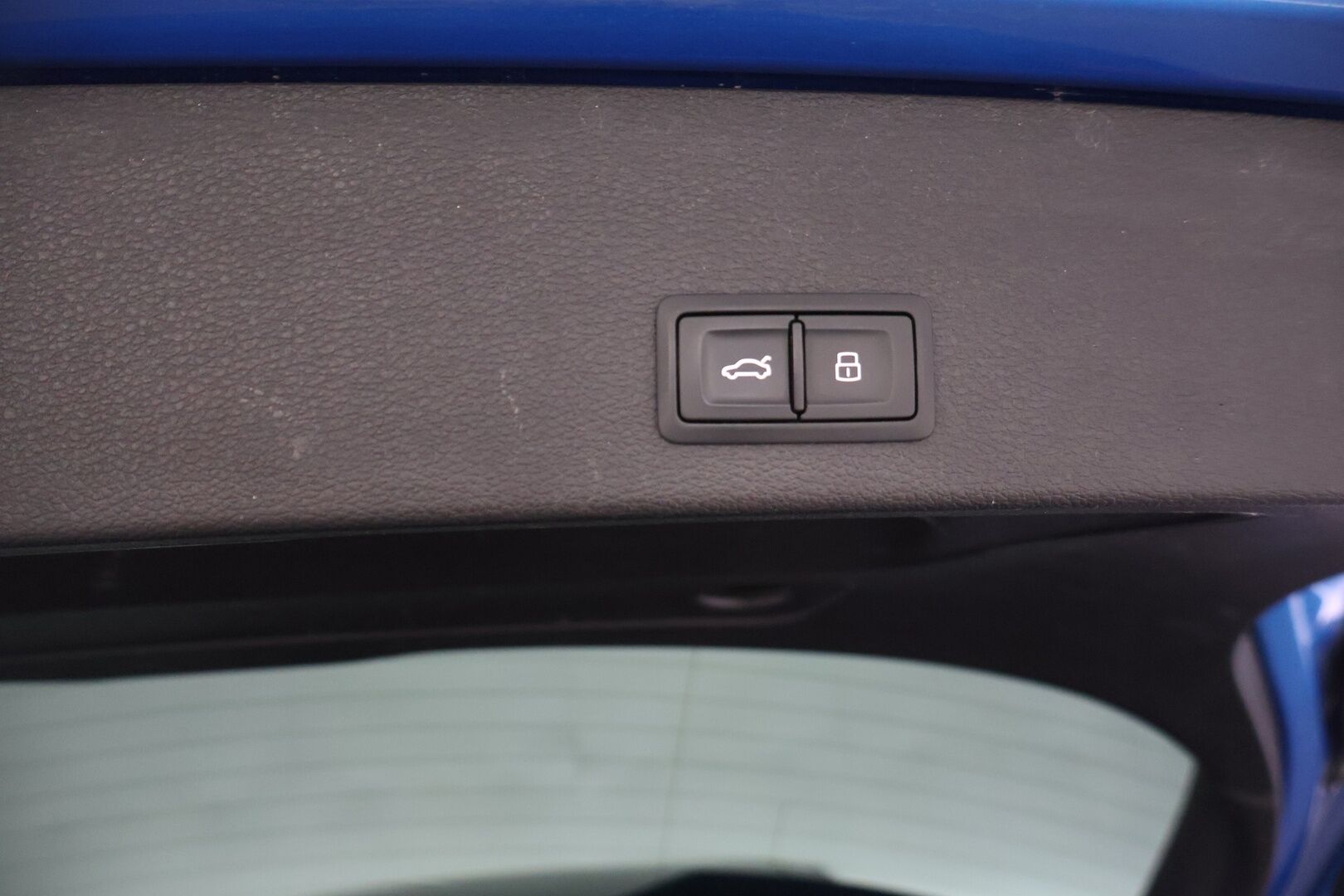 Audi SQ2 2020 TFSI quattro S tronic - | Suomi-auto | Adapt.vakkari | B&O | Panorama | Carplay | Ambient | Kaistavahti | Lohko | 2x renkaat |