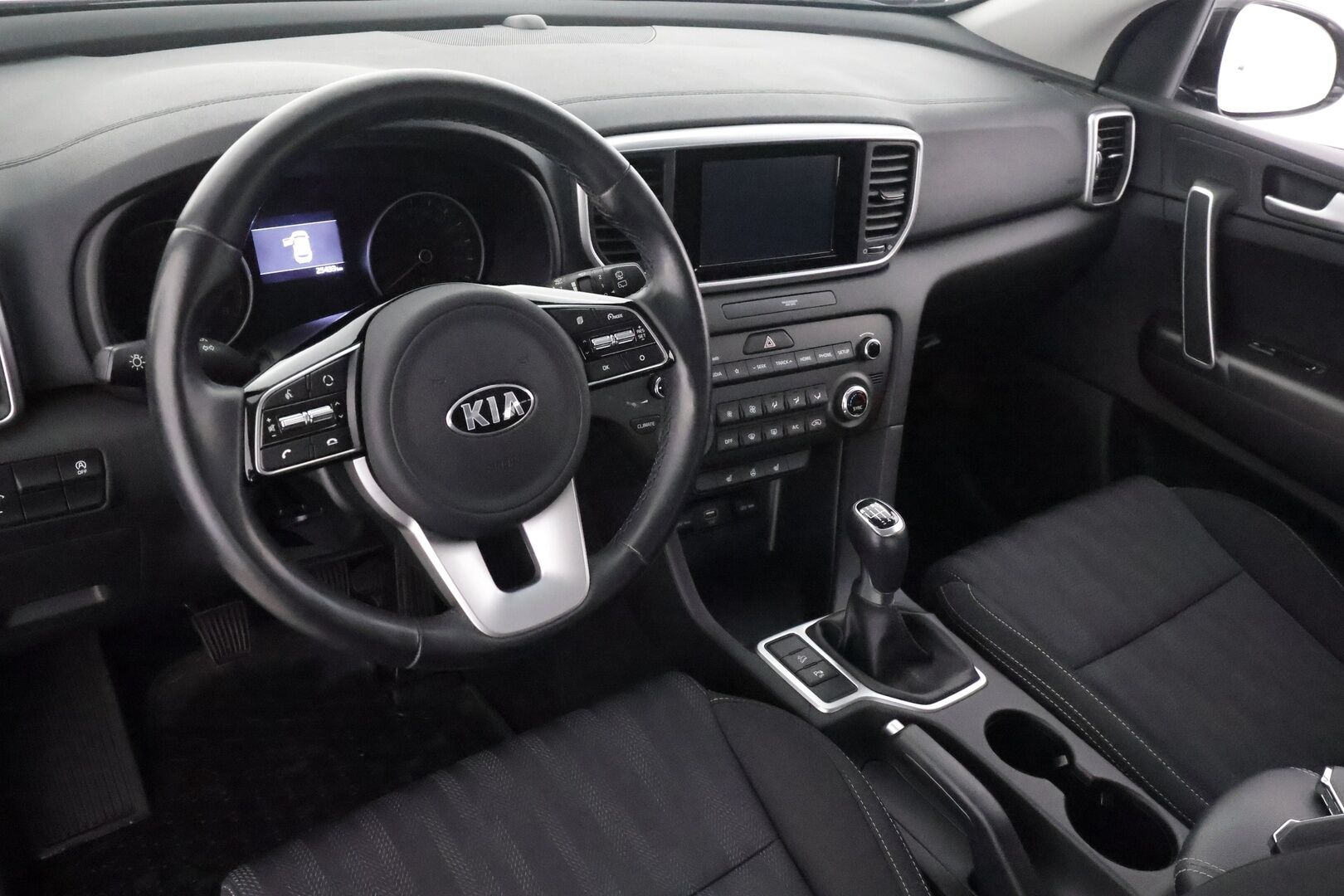 Kia Sportage 2020 1,6 ISG Urban Active EcoDynamics - | Merkkihuollettu | Koukku | Vakkari | P.kamera | Lohko+sisälämmitin | Lämm. ratti | Lämm. takapenkit | Apple & Android | Bluetooth | 2x renkaat aluin 