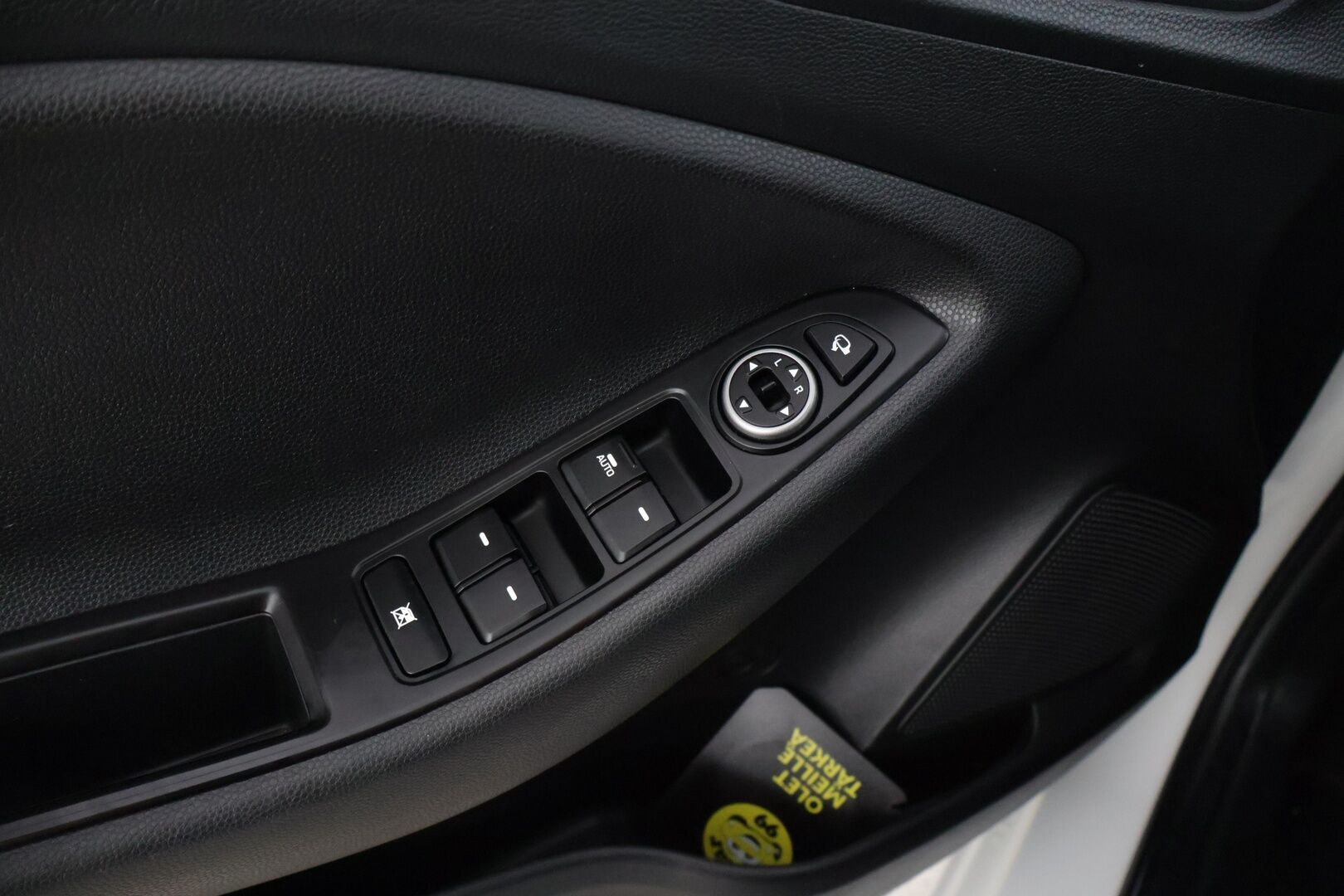 Hyundai i20 Hatchback 2019 1,0 T-GDI 120 hv Style aut. * Suomiauto / Lohkolämmitin / P.kamera / Ratinlämmitin / CarPlay / Aut.ilmastointi * - *Vähän ajettu Suomiauto! / Katsastus voimassa 10/2027 saakka! / Mukavasti varusteltu!*