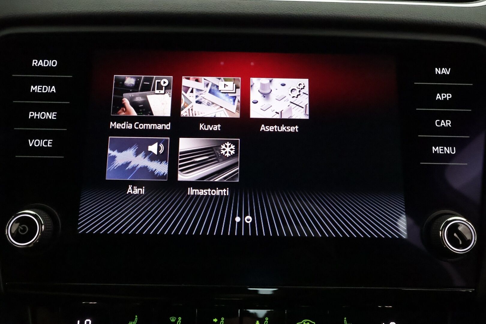 Skoda Octavia 2019 2,0 TDI 184 RS BusinessLine DSG Autom **Adapt.vakkari / Webasto / KeylessGo / Sporttipenkit / Navi / P.tutkat** - Suomi-auto / Kahdet renkaat aluvanteilla