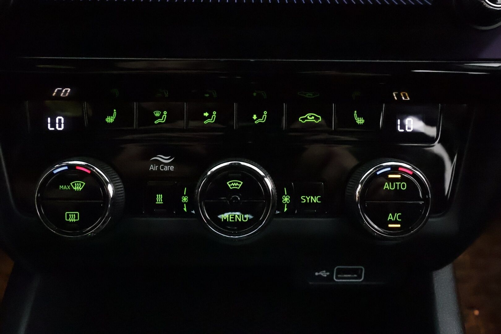 Skoda Octavia 2019 2,0 TDI 184 RS BusinessLine DSG Autom **Adapt.vakkari / Webasto / KeylessGo / Sporttipenkit / Navi / P.tutkat** - Suomi-auto / Kahdet renkaat aluvanteilla
