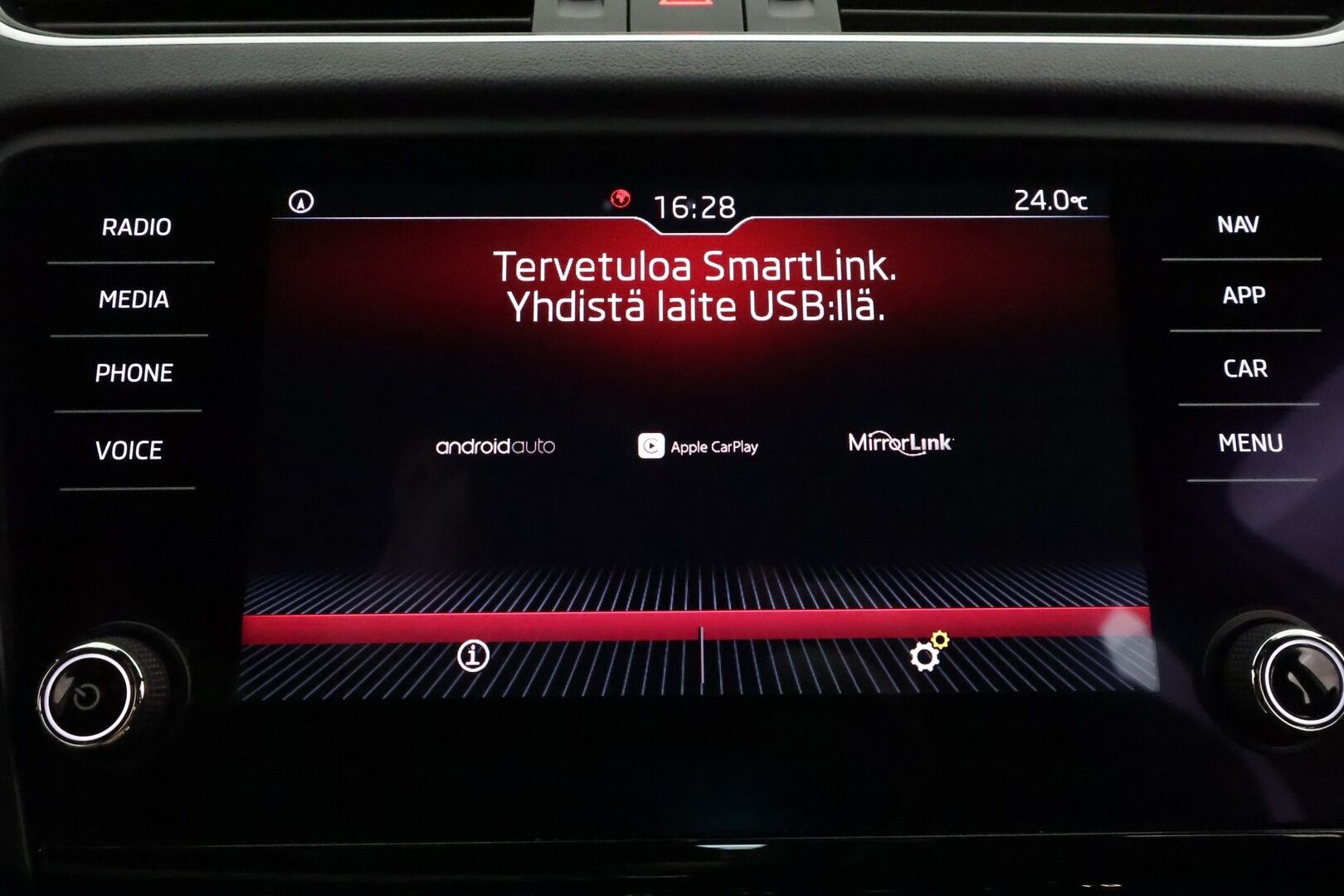 Skoda Octavia 2019 2,0 TDI 184 RS BusinessLine DSG Autom **Adapt.vakkari / Webasto / KeylessGo / Sporttipenkit / Navi / P.tutkat** - Suomi-auto / Kahdet renkaat aluvanteilla