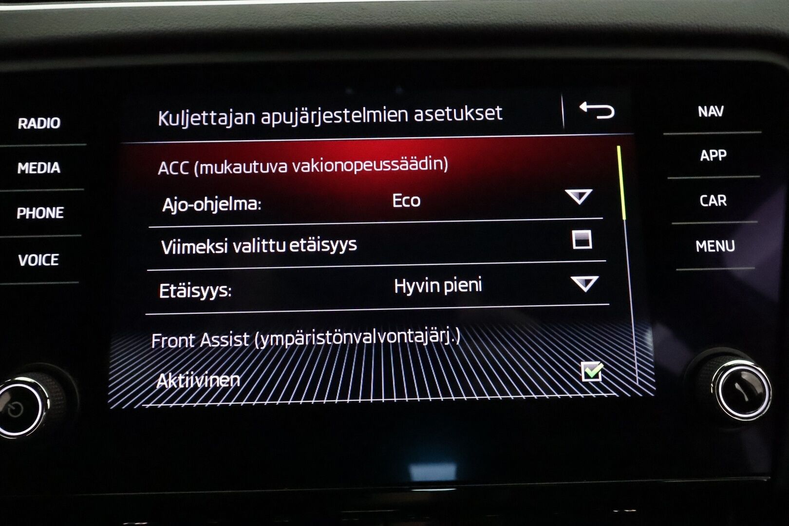 Skoda Octavia 2019 2,0 TDI 184 RS BusinessLine DSG Autom **Adapt.vakkari / Webasto / KeylessGo / Sporttipenkit / Navi / P.tutkat** - Suomi-auto / Kahdet renkaat aluvanteilla