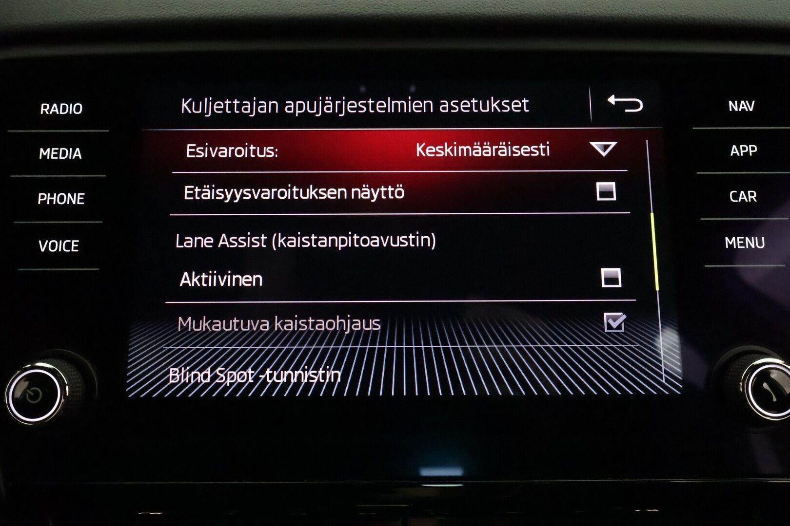 Skoda Octavia 2019 2,0 TDI 184 RS BusinessLine DSG Autom **Adapt.vakkari / Webasto / KeylessGo / Sporttipenkit / Navi / P.tutkat** - Suomi-auto / Kahdet renkaat aluvanteilla