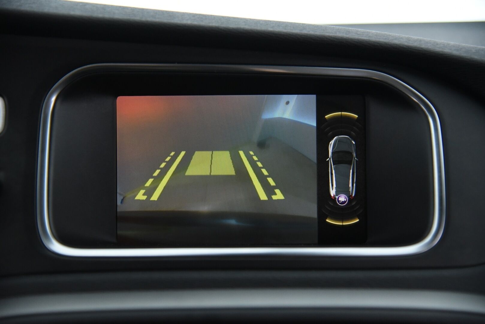 Volvo V40 Cross Country 2018 T3 Plus aut / Full-LED / P. Kamera / Navi / Lämm. Tuulilasi / Jakopää 11/25! - Loistava huoltohistoria! / 2x Hyvät renkaat!