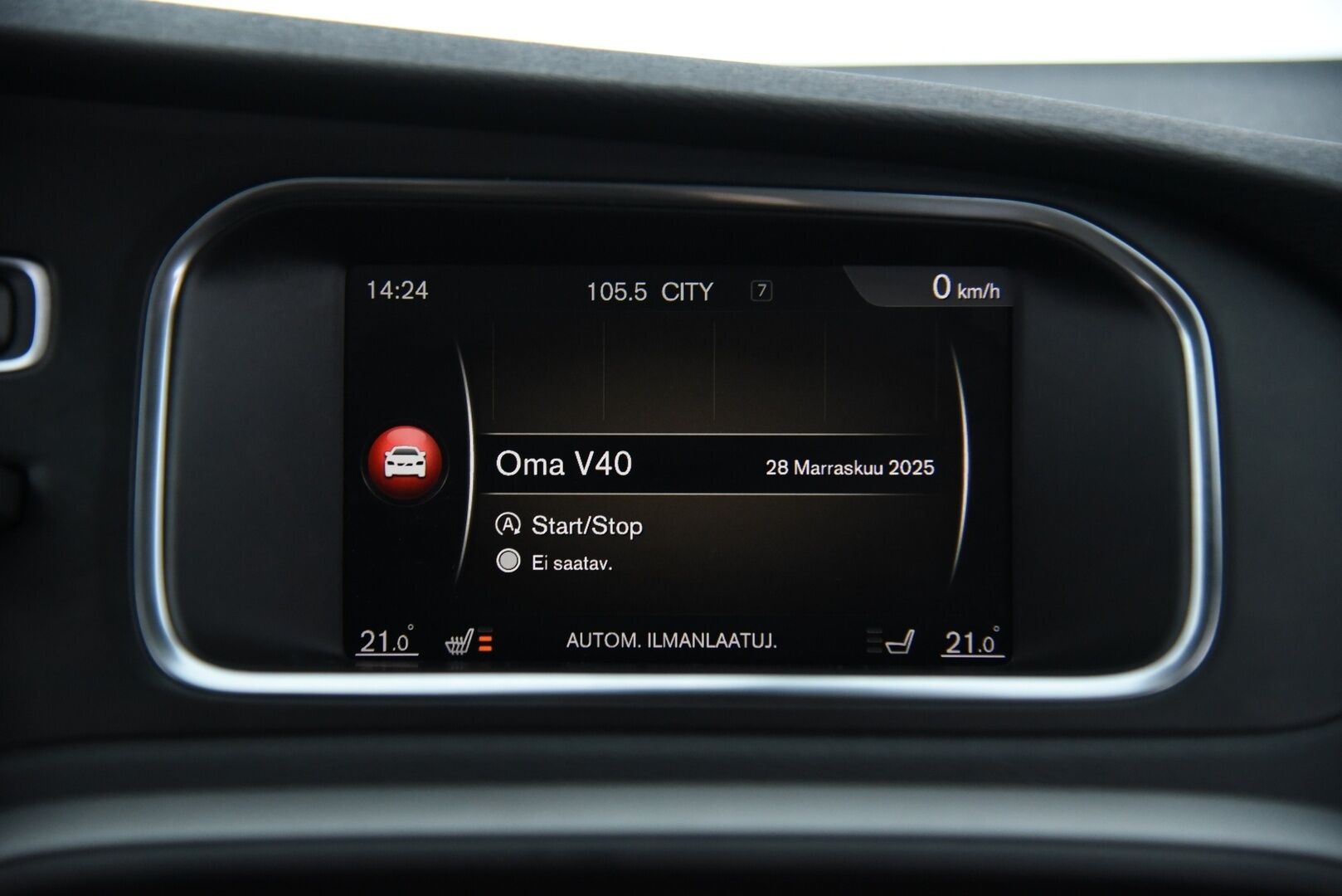 Volvo V40 Cross Country 2018 T3 Plus aut / Full-LED / P. Kamera / Navi / Lämm. Tuulilasi / Jakopää 11/25! - Loistava huoltohistoria! / 2x Hyvät renkaat!