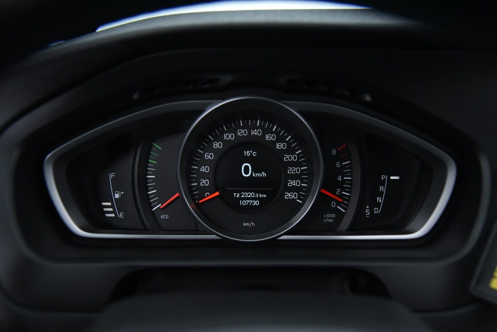 Volvo V40 Cross Country 2018 T3 Plus aut / Full-LED / P. Kamera / Navi / Lämm. Tuulilasi / Jakopää 11/25! - Loistava huoltohistoria! / 2x Hyvät renkaat!