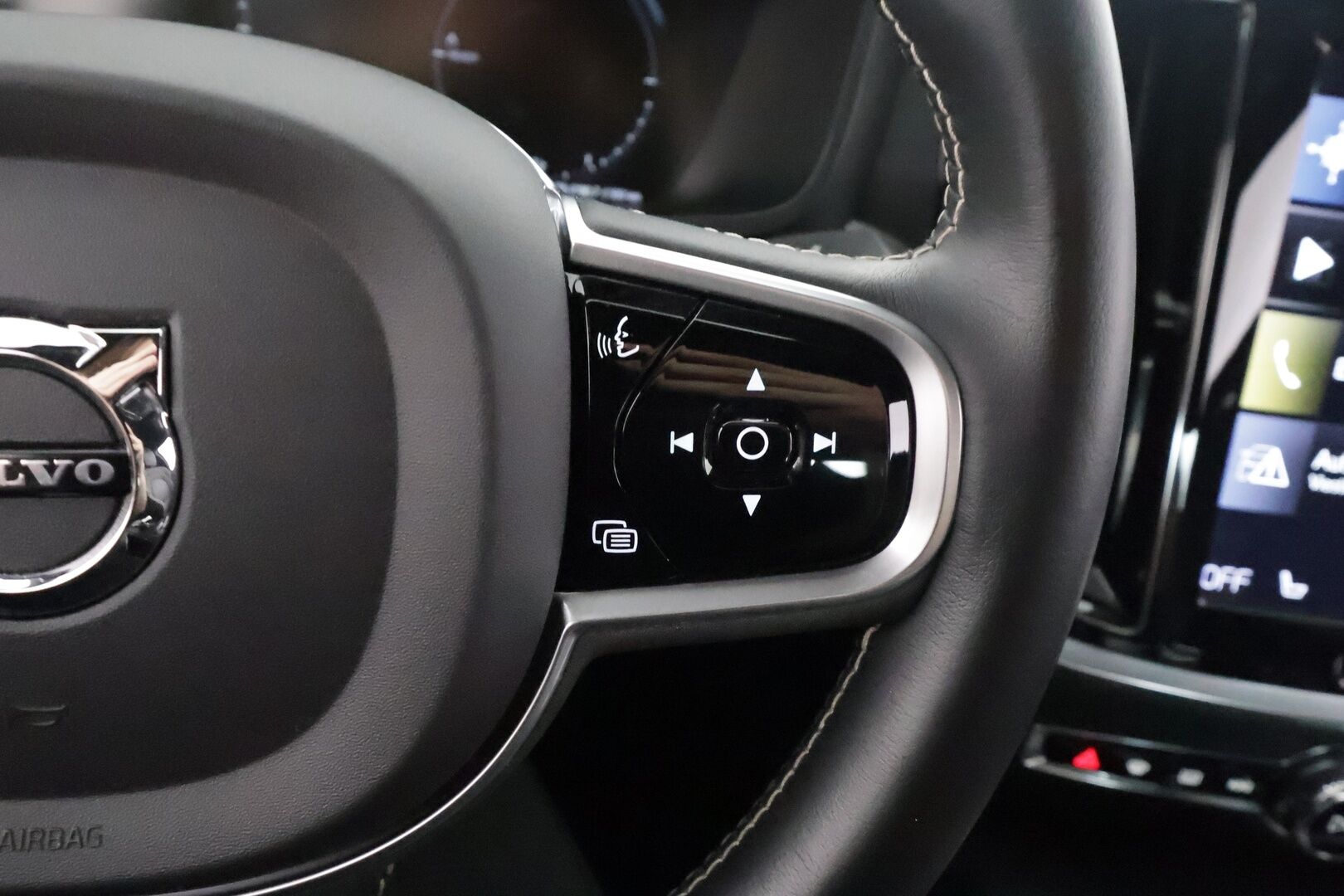 Volvo S60 2019 T8 TwE AWD Business R-Design aut - Bowers&Wilkins | ACC | Muistipenkki | Full-LED | P.Kamera | Muistipenkki | Ratinlämmitys | Keyless | Sporttipenkit | Suomi-auto
