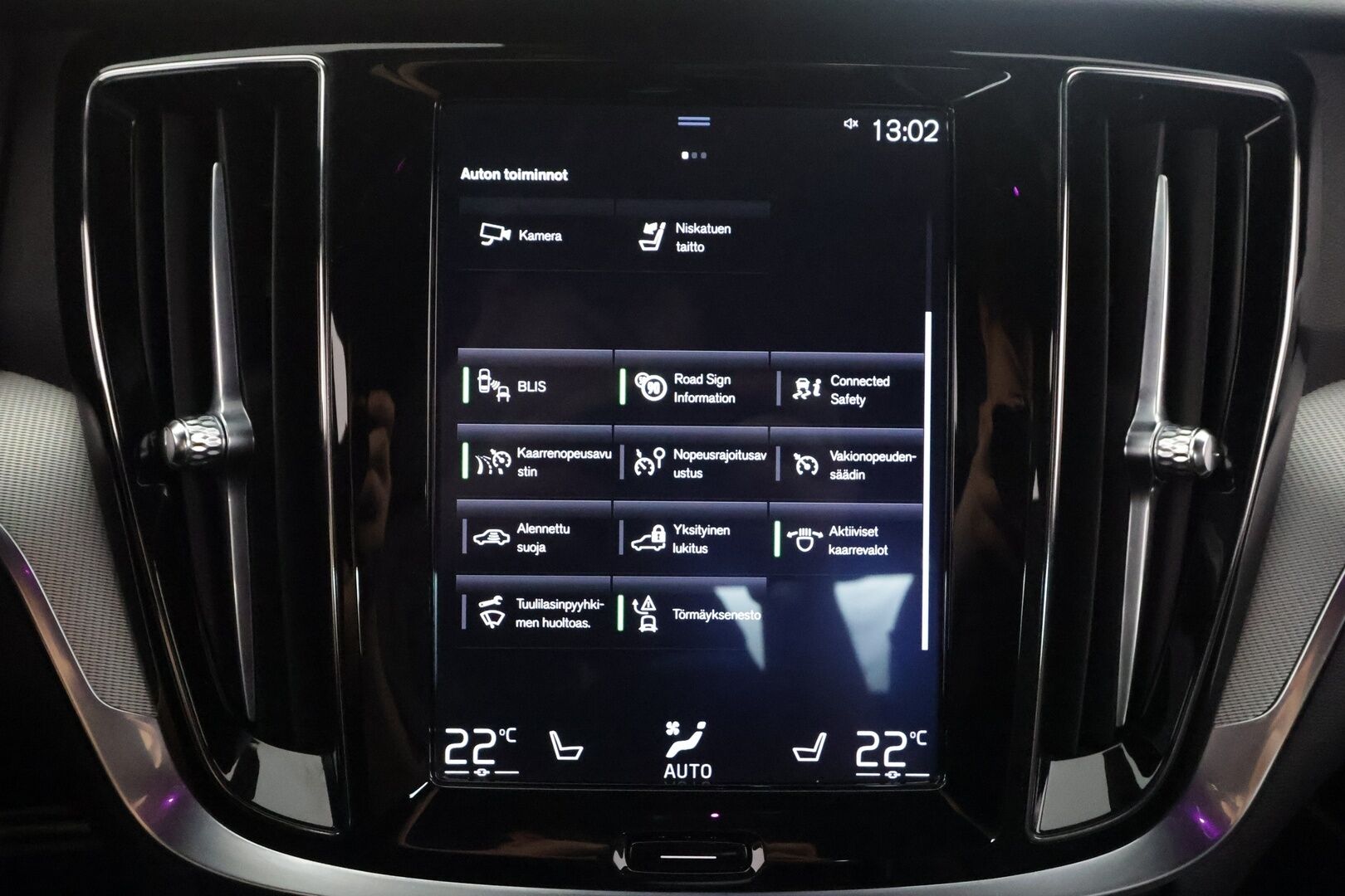 Volvo S60 2019 T8 TwE AWD Business R-Design aut - Bowers&Wilkins | ACC | Muistipenkki | Full-LED | P.Kamera | Muistipenkki | Ratinlämmitys | Keyless | Sporttipenkit | Suomi-auto