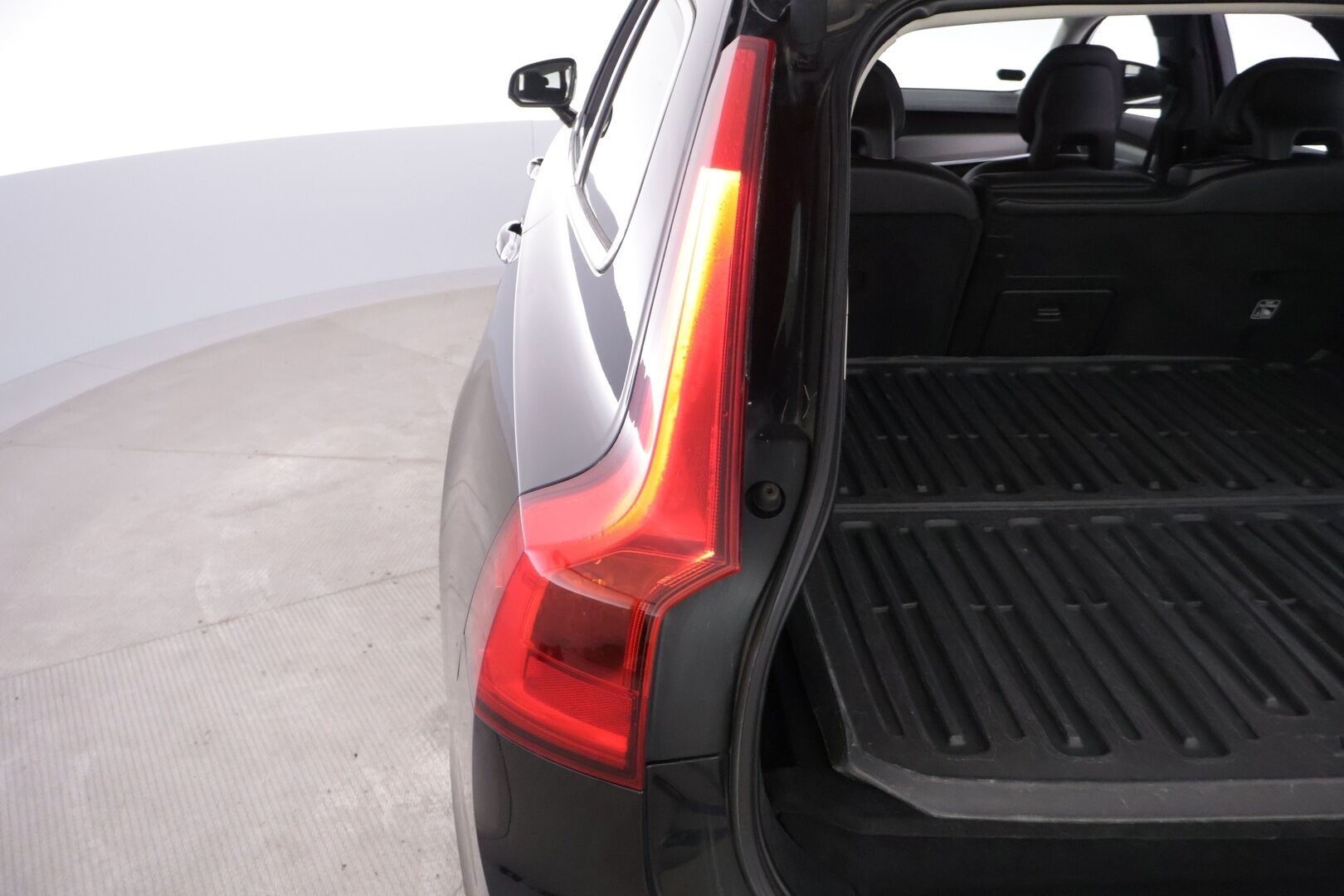 Volvo V90 2017 T5 Bi-Fuel Inscription aut *YritysOutlet - Myydään vain yrityksille*