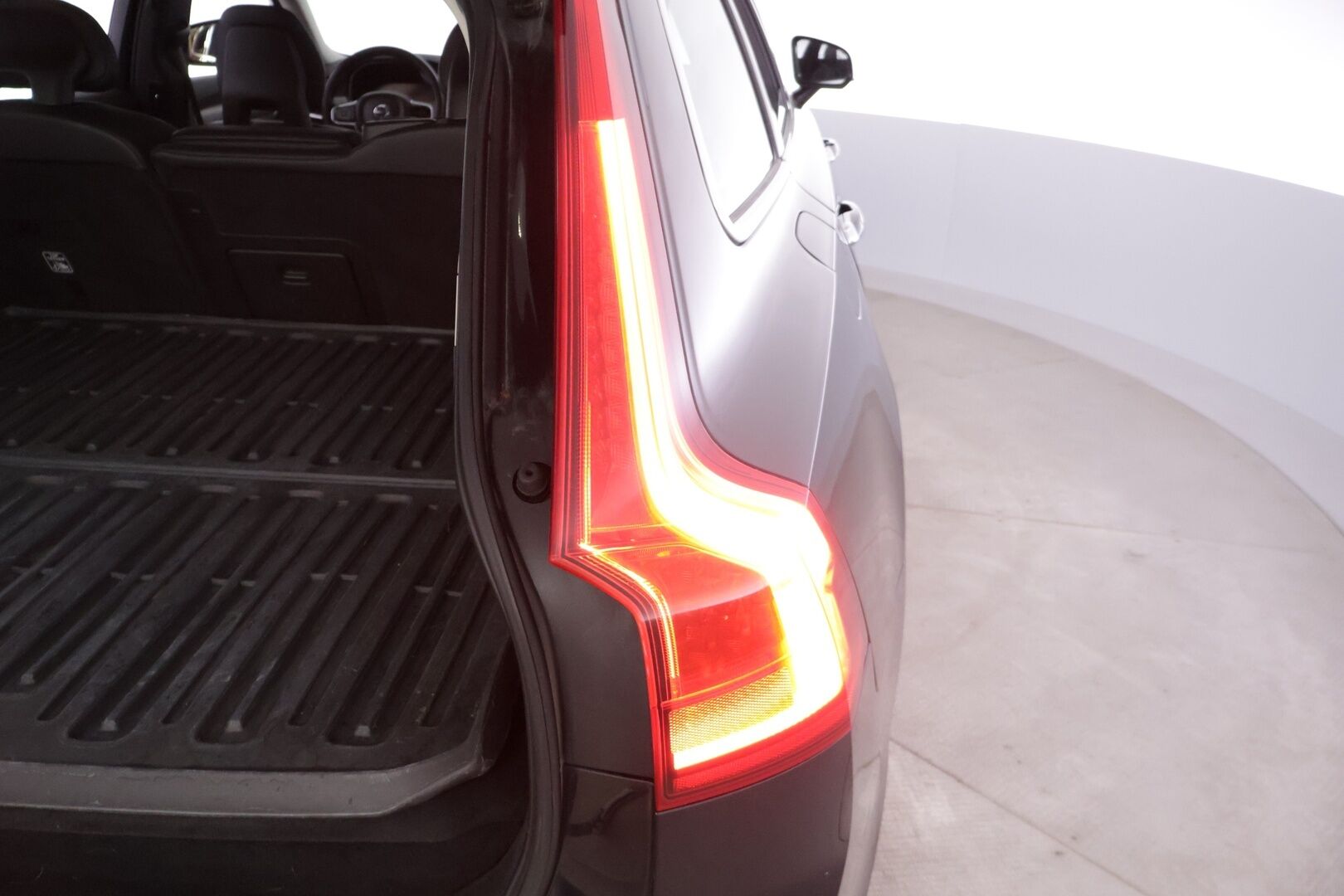 Volvo V90 2017 T5 Bi-Fuel Inscription aut *YritysOutlet - Myydään vain yrityksille*