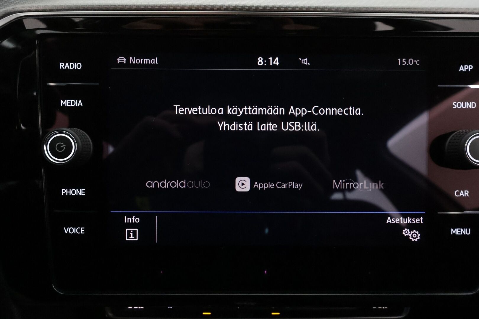 Volkswagen Passat 2018 Variant Highline  R-Line  2,0 TSI 4MOTION DSG **Koukku / Adapt.Vakkari / P.Tutkat / DYNAudio ** - Hierova Sporttipenkki Muistilla  / LED-valot / Apple&Android / KeylessGO / 2x Renkaat