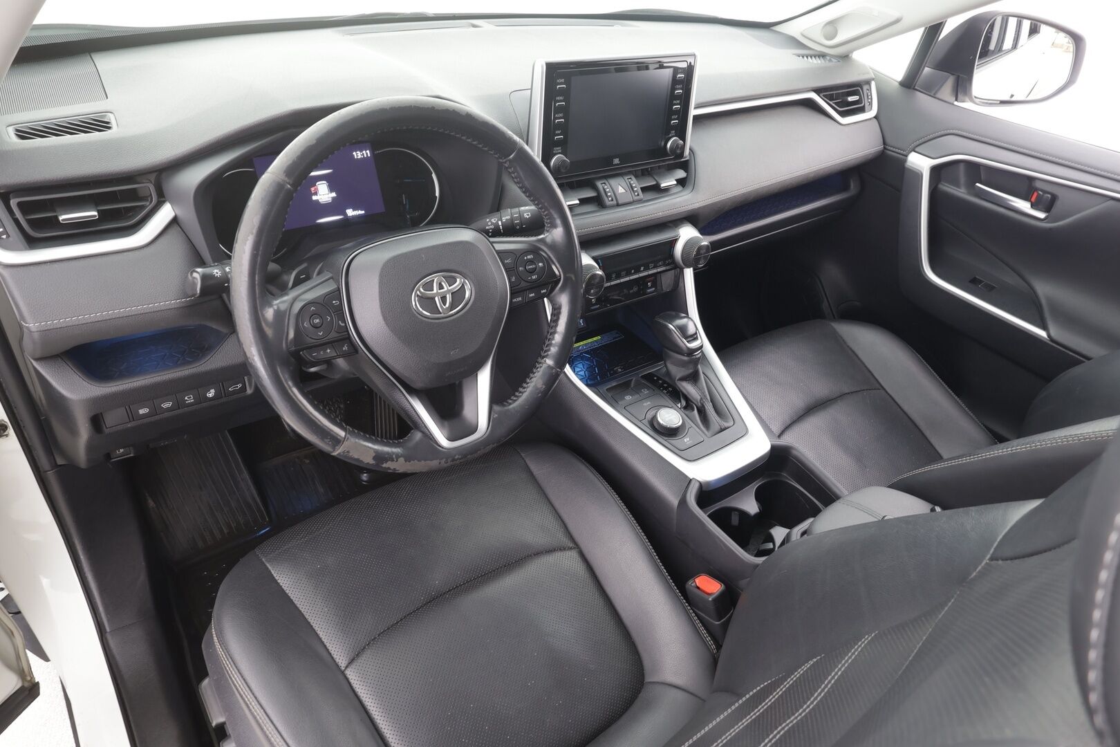Toyota RAV4 2019 2,5 Hybrid AWD-i Premium - | ACC | Webasto | Koukku | P.Kamera | LED | Ilmastoidut Nahat | Apple&Android | Suomi-auto | Kahdet Renkaat | Merkkihuollettu |