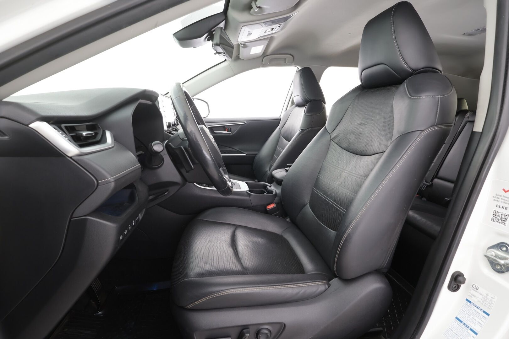 Toyota RAV4 2019 2,5 Hybrid AWD-i Premium - | ACC | Webasto | Koukku | P.Kamera | LED | Ilmastoidut Nahat | Apple&Android | Suomi-auto | Kahdet Renkaat | Merkkihuollettu |