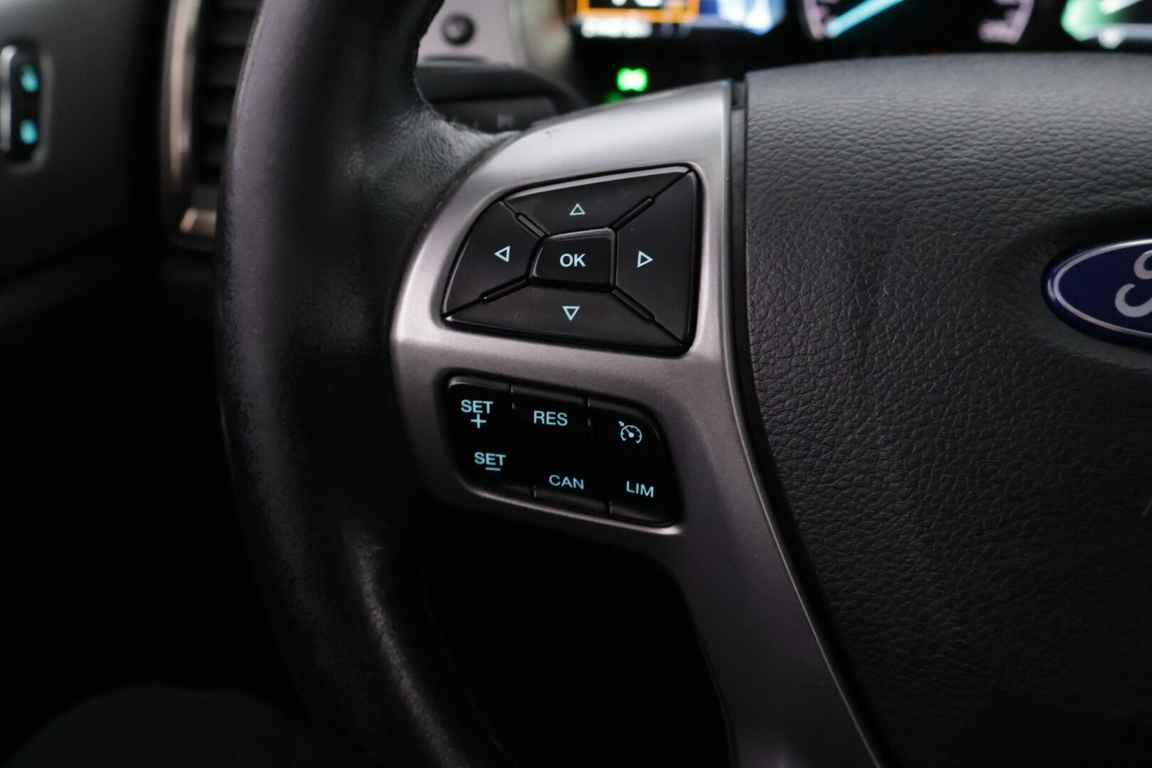 FORD Ranger 2020 Double Cab 2,0 TDCi Bi Turbo 213 hp A10 4x4 Limited N2G * Webasto / Lämm. tuulilasi / Sähköpenkki / Nahat / P. kamera* - Suomi-auto /Juuri tehty Jakopää! / Katsastettu 04/25 / Lavakate / Hiljattain iso jarruremontti