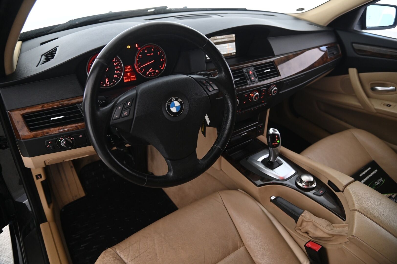 BMW 523 2008 *Myydään Huutokaupat.com*