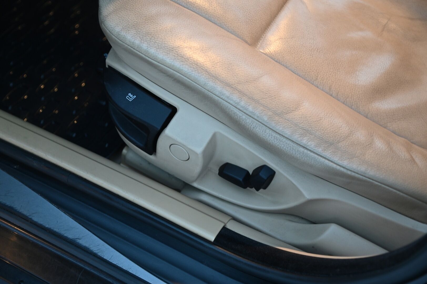 BMW 523 2008 *Myydään Huutokaupat.com*