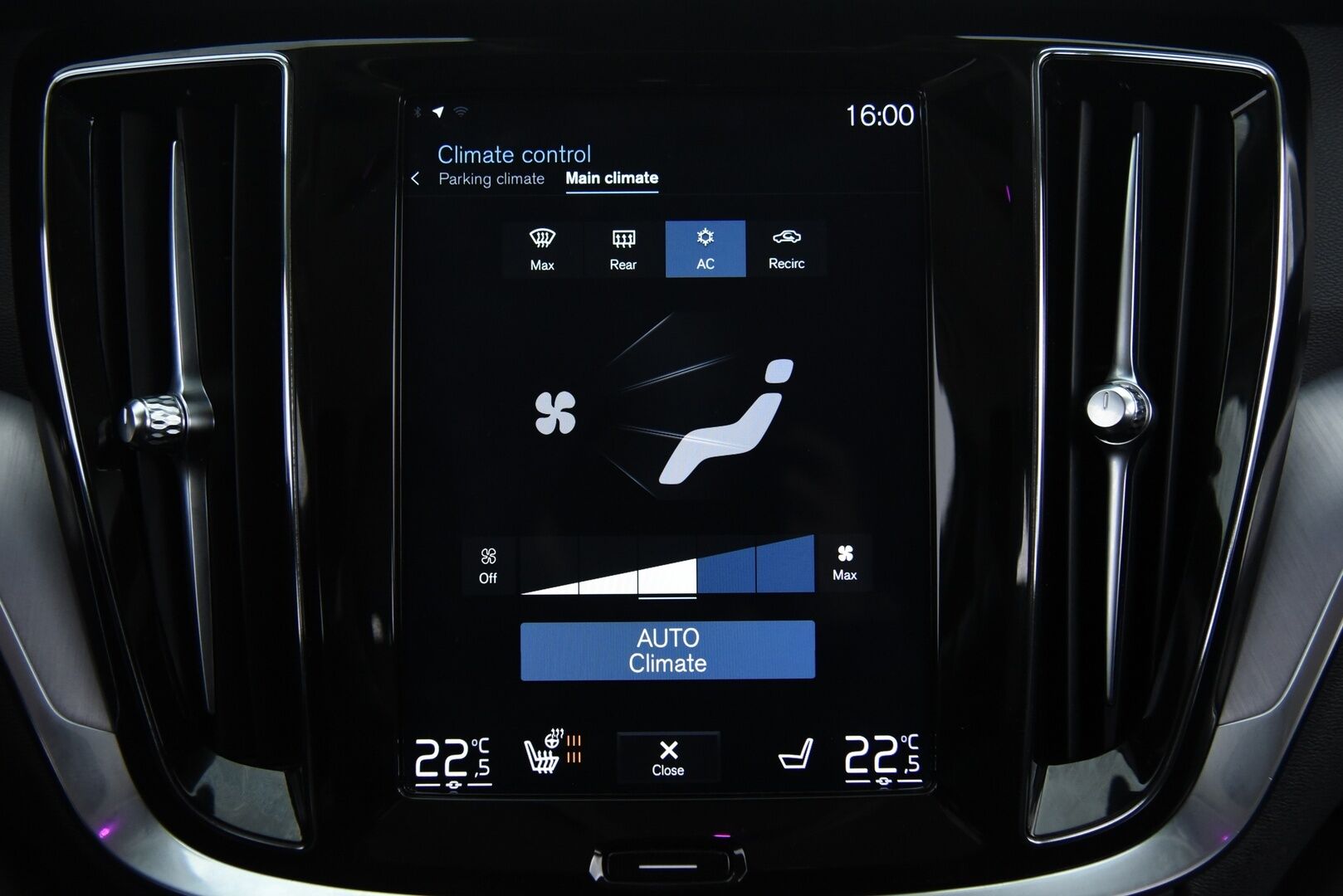 Volvo V60 2020 T4 Business aut / Webasto / LED / Keyless / P-tutka / VOC / - Suomi-auto / Merkkihuollot / Audio. high perf / Dynamic alusta / 