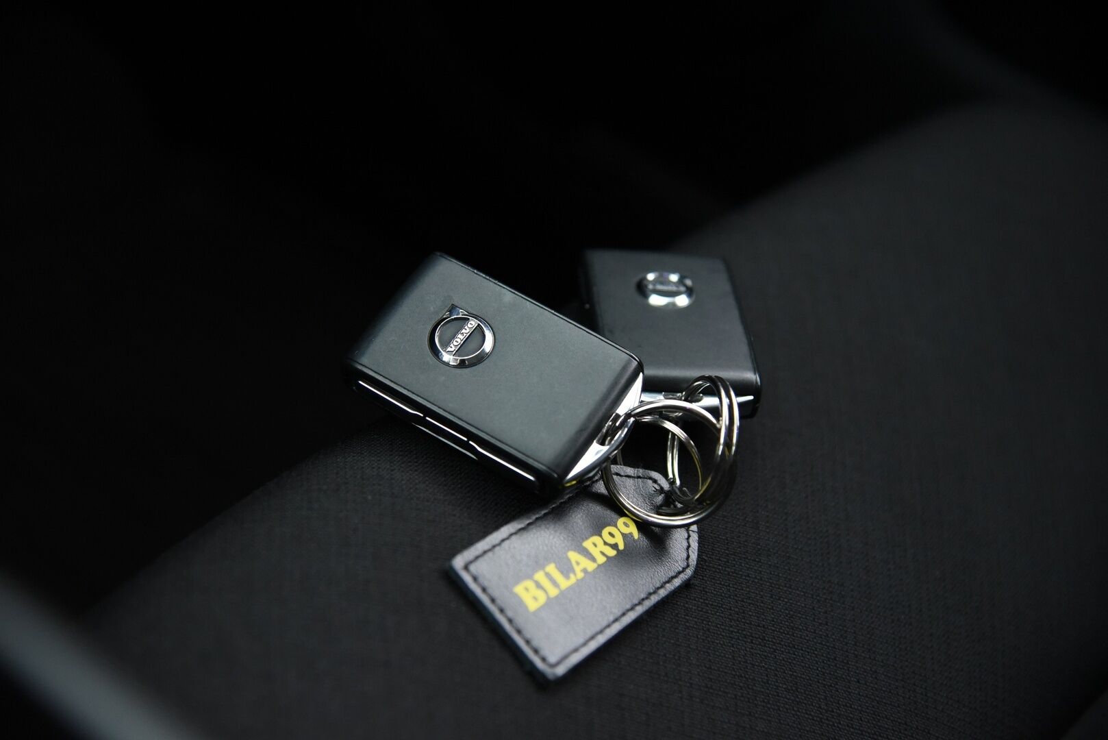 Volvo V60 2020 T4 Business aut / Webasto / LED / Keyless / P-tutka / VOC / - Rehti bensa! / Suomi-auto / Merkkihuollot / Audio. high perf / Dynamic alusta / - HULLU BLACKWEEK KORKOTARJOUS 2,49%