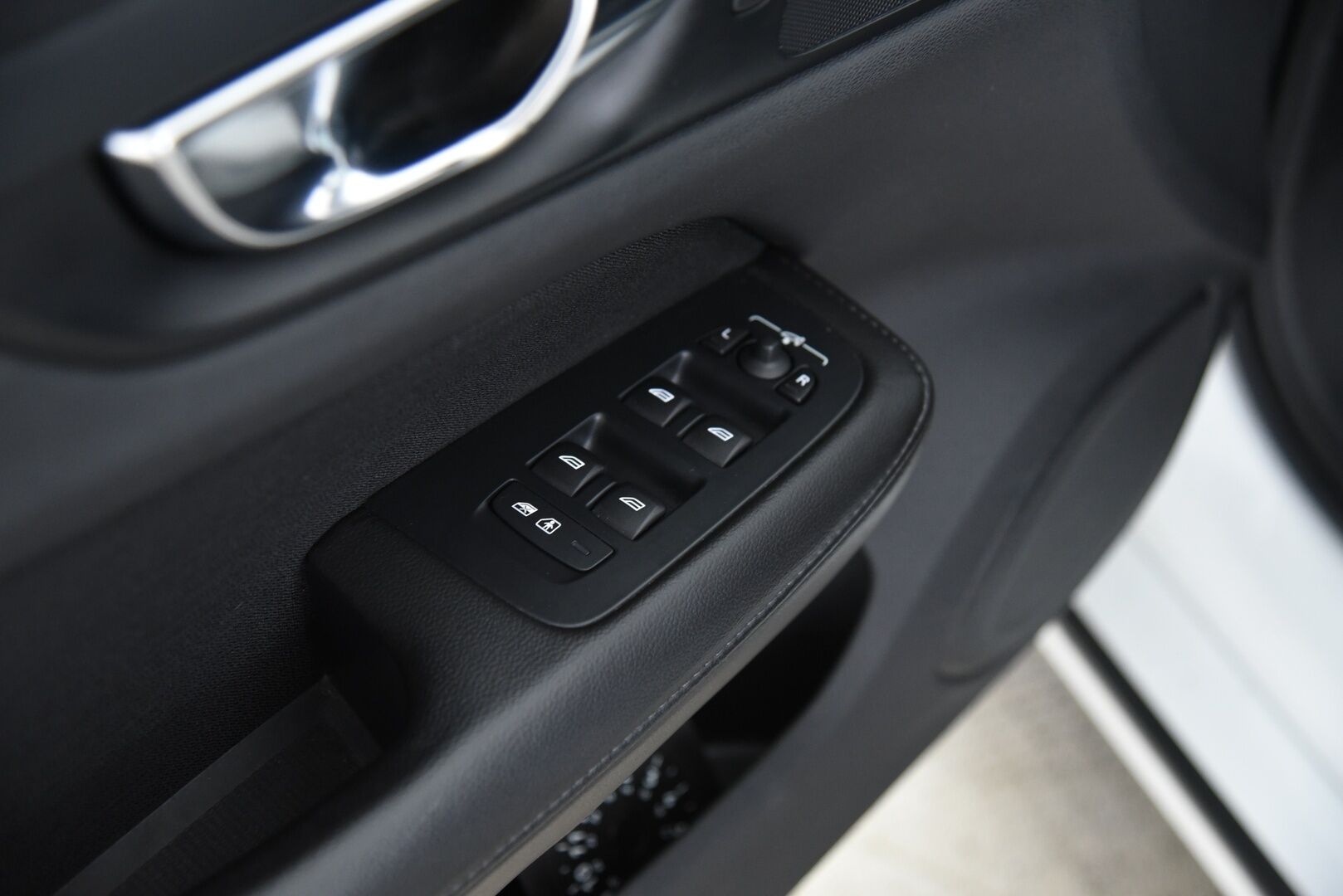 Volvo V60 2020 T4 Business aut / Webasto / LED / Keyless / P-tutka / VOC / - Suomi-auto / Merkkihuollot / Audio. high perf / Dynamic alusta / 