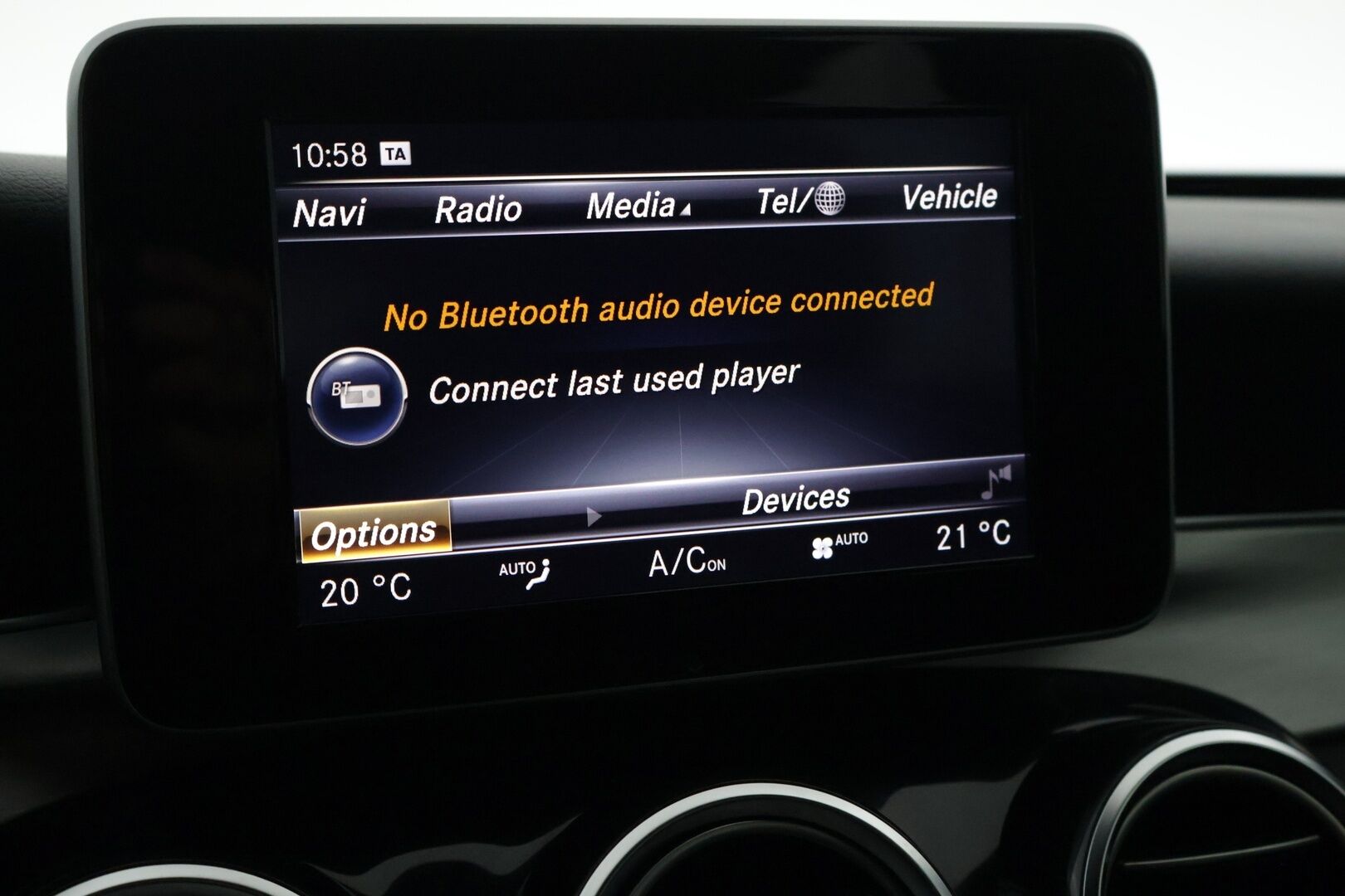 Mercedes-Benz C 2016 C 220 d 4MATIC AMG * Webasto / Sähkötoiminen takaluukku / Sähkötoiminen vetokoukku / LED High Performance ajovalot * - Night Paketti / Uudehkot kesärenkaat / Todella siisti kuntoinen *