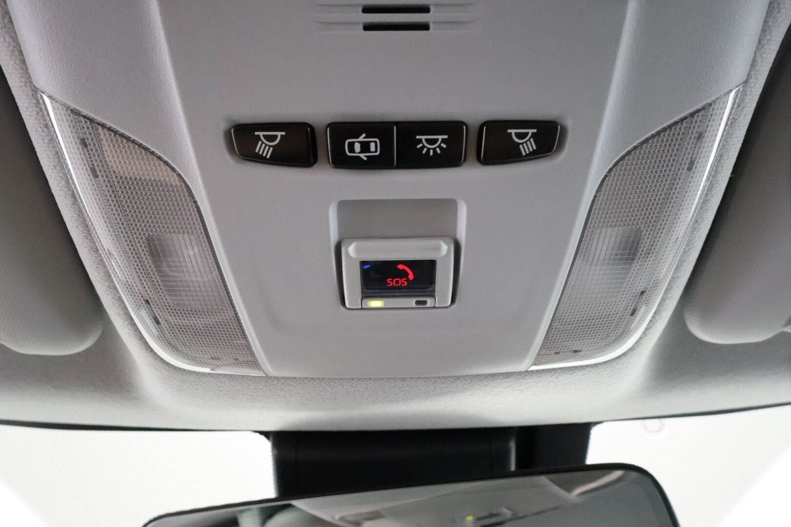 Toyota Corolla 2019 Touring Sports 1,8 Hybrid Style - | ACC | Koukku | Puolinahat | P.kamera ja tutkat | Navi | Keyless | LTA | PCS | RSA | Lämm. ratti | Lohko+sisälämmitin | Merkkihuollot | 2x renkaat aluin | - KORKO VAIN 3,99 %