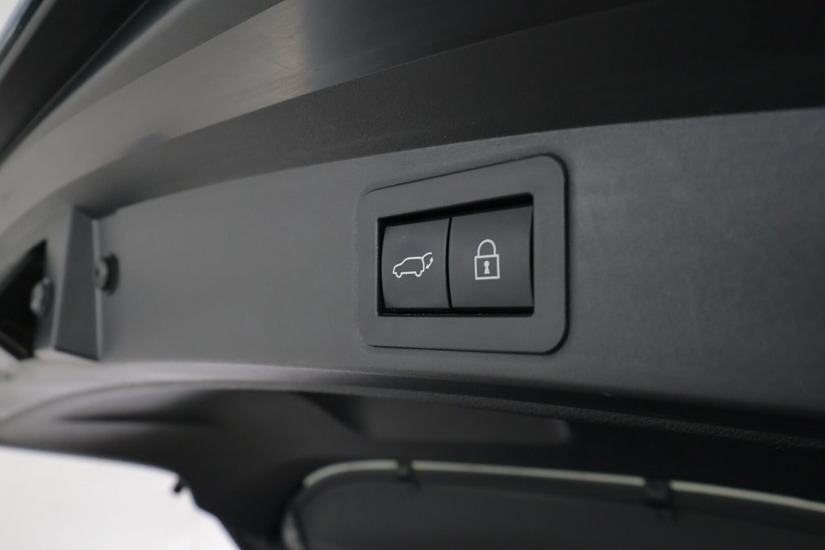 Toyota Corolla 2019 Touring Sports 1,8 Hybrid Style - | ACC | Koukku | Puolinahat | P.kamera ja tutkat | Navi | Keyless | LTA | PCS | RSA | Lämm. ratti | Lohko+sisälämmitin | Merkkihuollot | 2x renkaat aluin | - KORKO VAIN 3,99 %