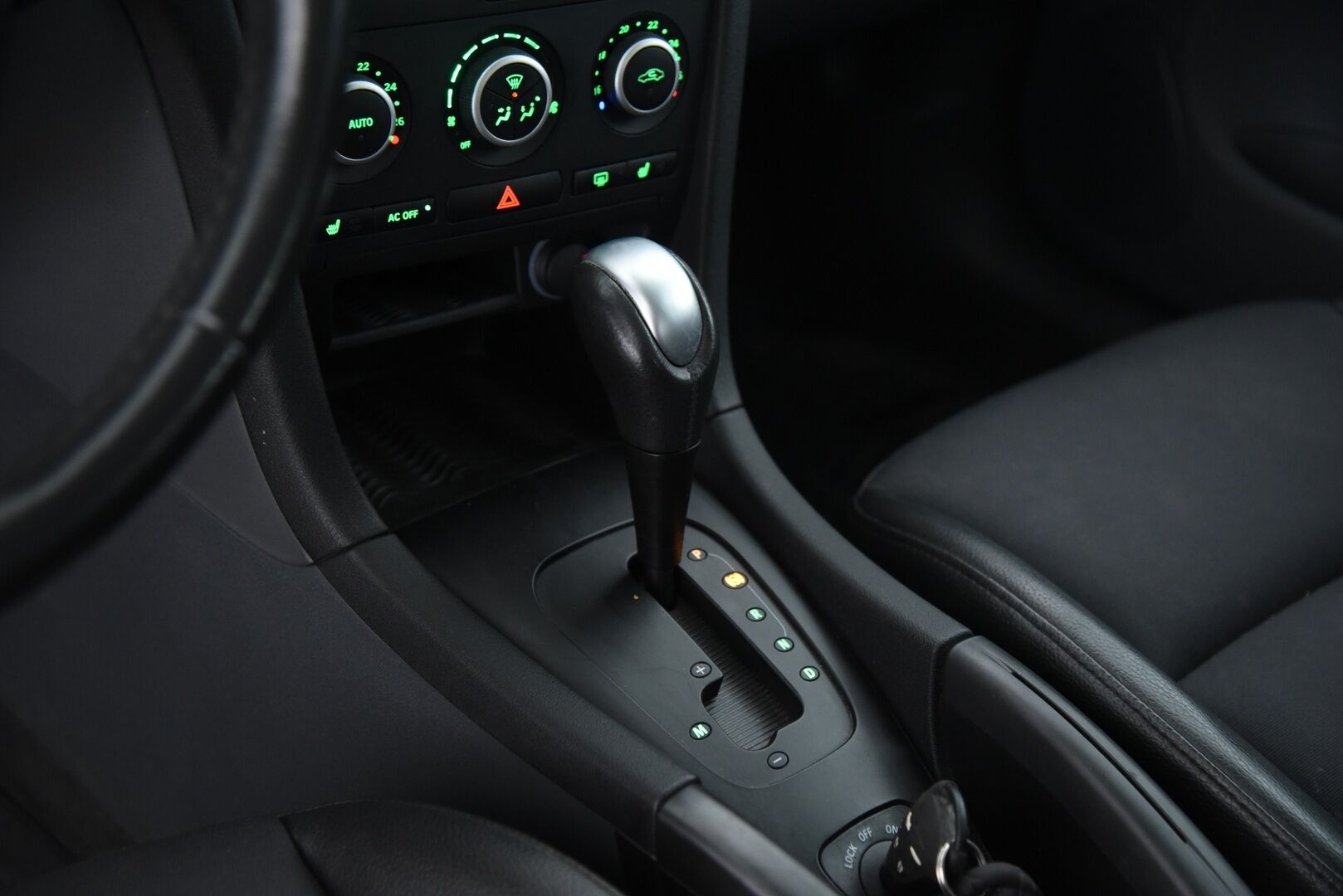 Saab 9-3 2007 Sport Combi 2,0t Linear A5 / YritysOutlet - Myydään vain yrityksille - - YritysOutlet - Myydään vain yrityksille
