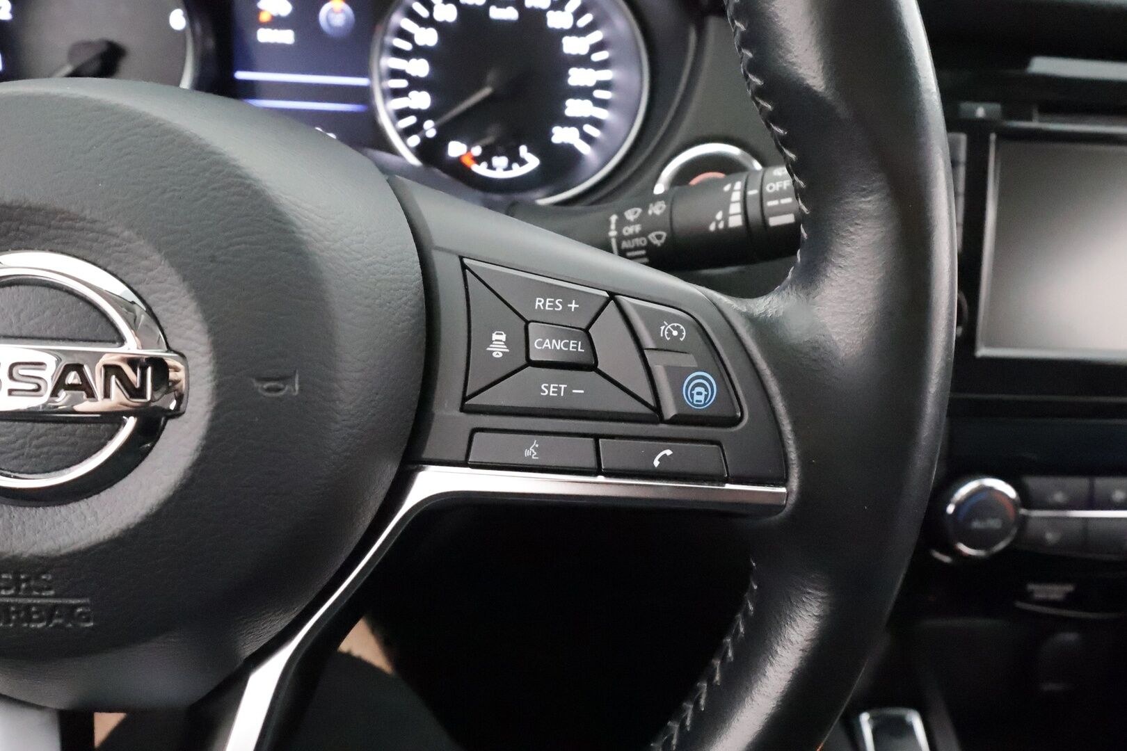 Nissan Qashqai 2020 DIG-T 160 Tekna 2WD DCT ProPilot EVAPO - | ACC | Lohko | Koukku | 360-kamera | Puolinahat | Sähköpenkki | Apple&Android | Suomi-auto | Kahdet Renkaat |