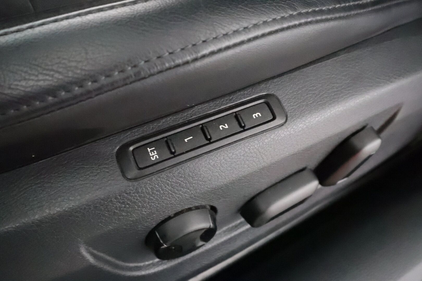 Skoda Superb 2019 2,0 TDI 150 Style BusinessLine DSG Autom. - | ACC | Webasto | Koukku | Canton | Lasikattoluukku | Muistipenkki | LED | Ratinlämmitys | Keyless | Apple&Android | 1.Om Suomi-auto | Kahdet Renkaat |