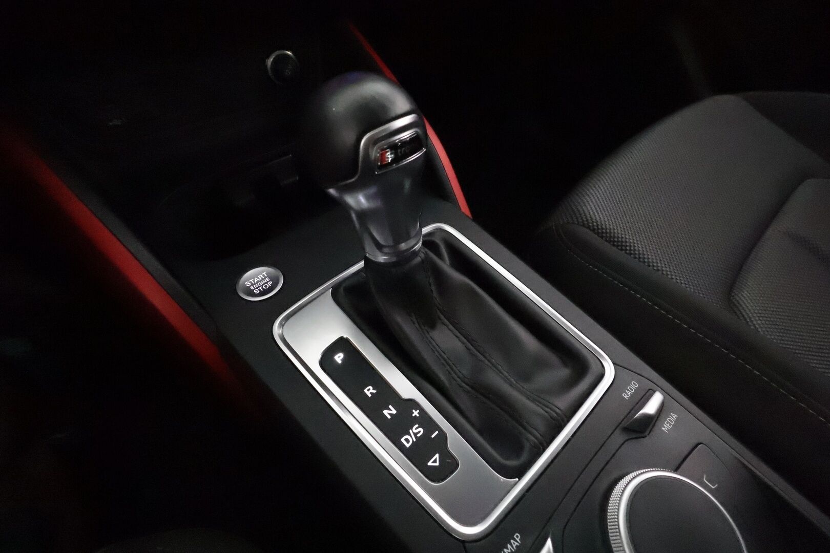 Audi Q2 2020 Business Sport 35 TFSI 110 kW S tronic **Webasto / Adapt.Vakkari / LED-valot / P.kamera / Apple&Android** - Suomi-auto / Kahdet Renkaat
