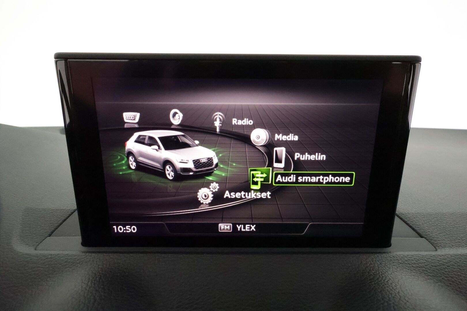 Audi Q2 2020 Business Sport 35 TFSI 110 kW S tronic **Webasto / Adapt.Vakkari / LED-valot / P.kamera / Apple&Android** - Suomi-auto / Kahdet Renkaat