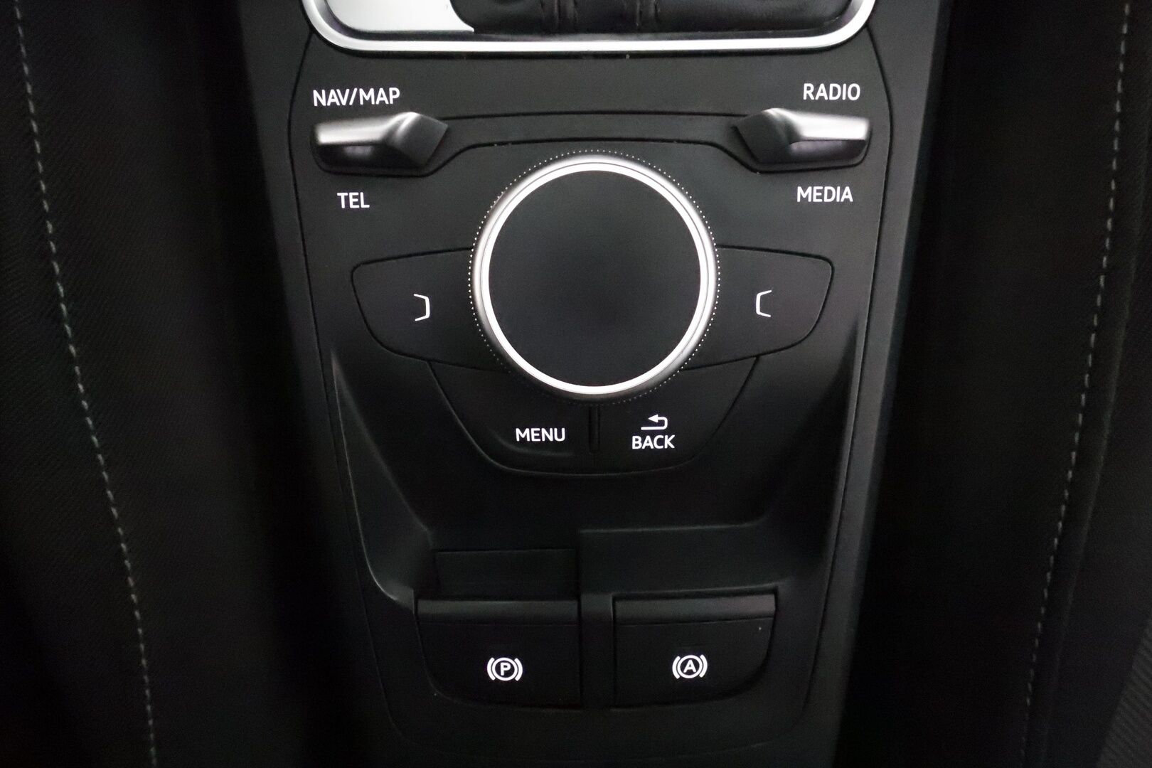 Audi Q2 2020 Business Sport 35 TFSI 110 kW S tronic **Webasto / Adapt.Vakkari / LED-valot / P.kamera / Apple&Android** - Suomi-auto / Kahdet Renkaat
